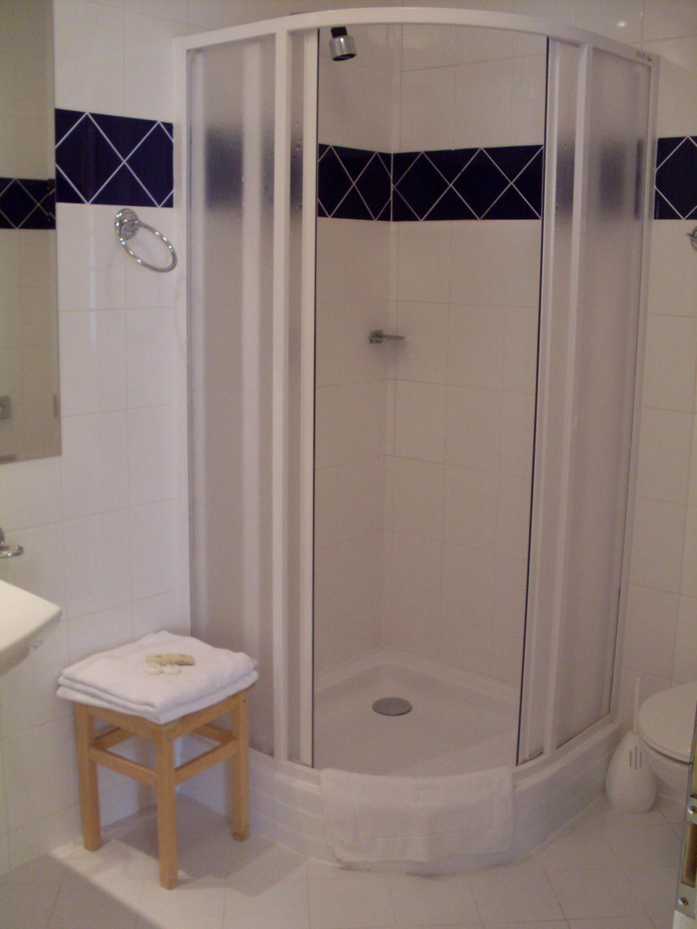 One-Bedroom Apartment - South photo 3