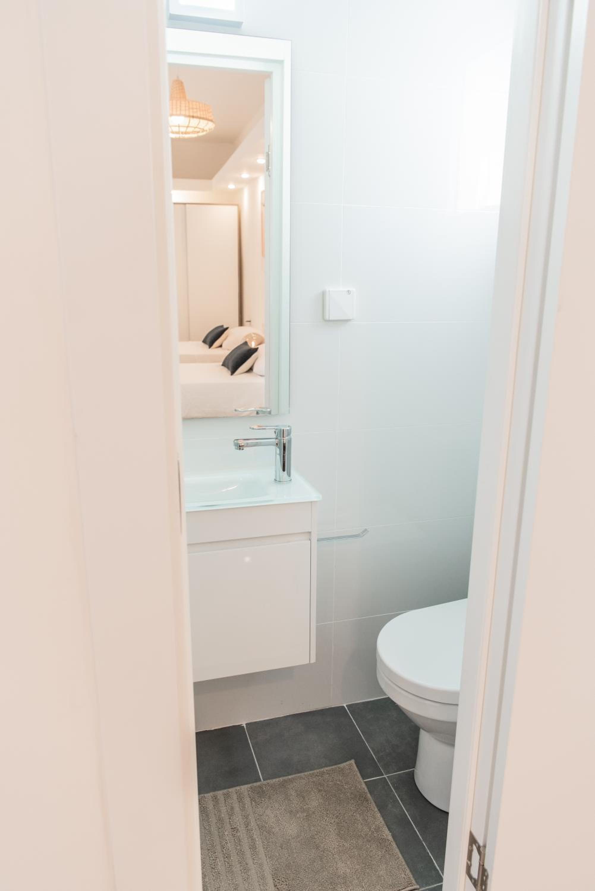 Double or Twin Room - Photo 14