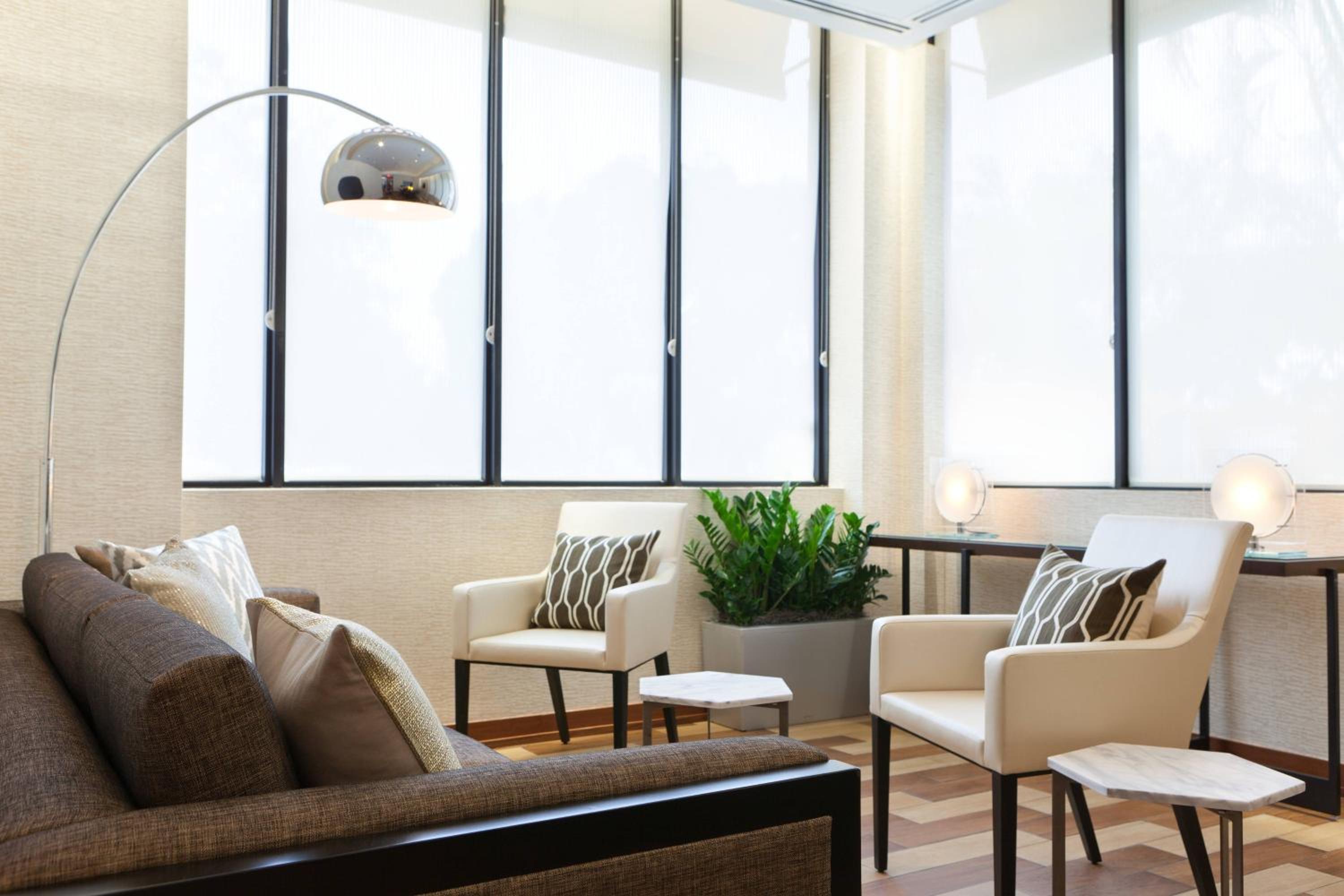 M Club lounge access, Guest room, 2 Double photo 2