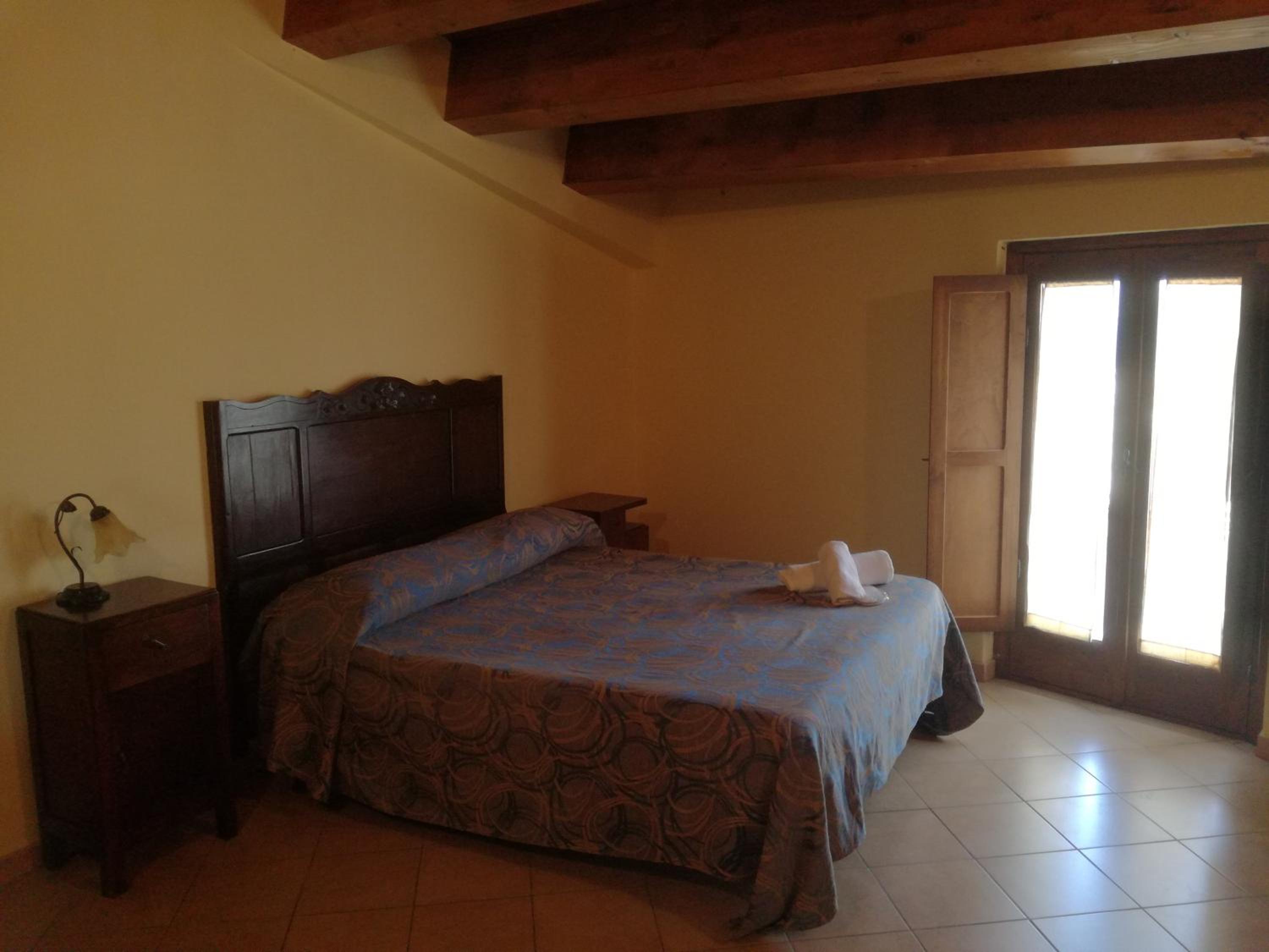 Large Double Room photo 1