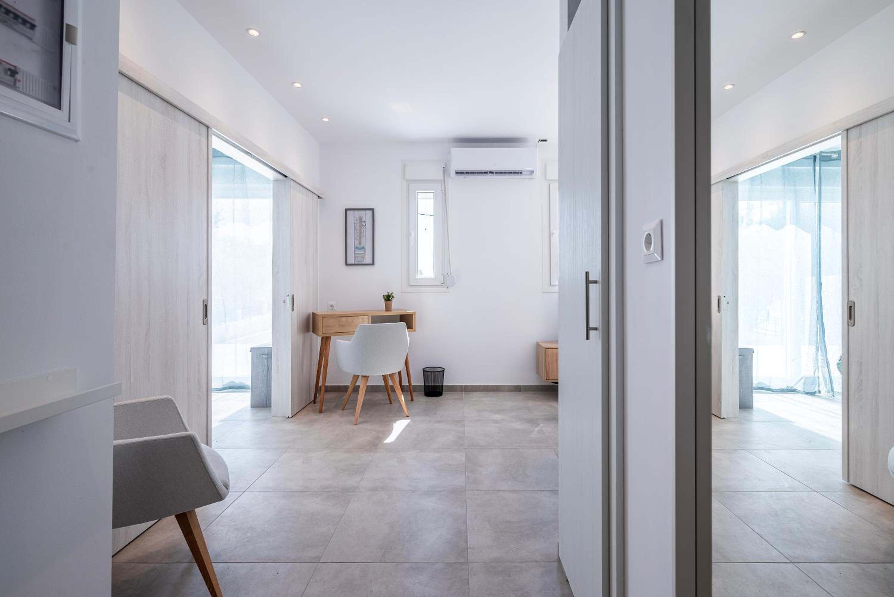 Two-Bedroom House photo 2