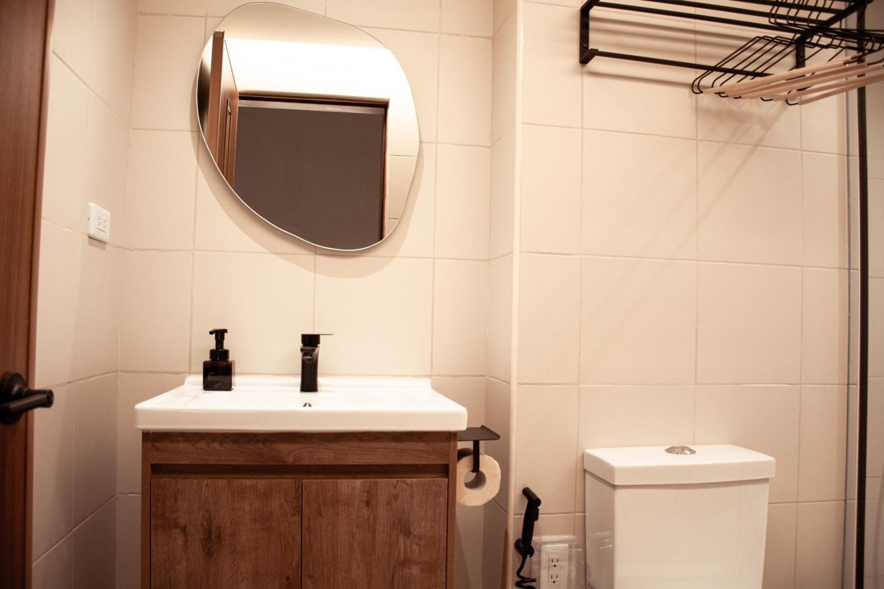 Deluxe Quadruple Room - Photo 9