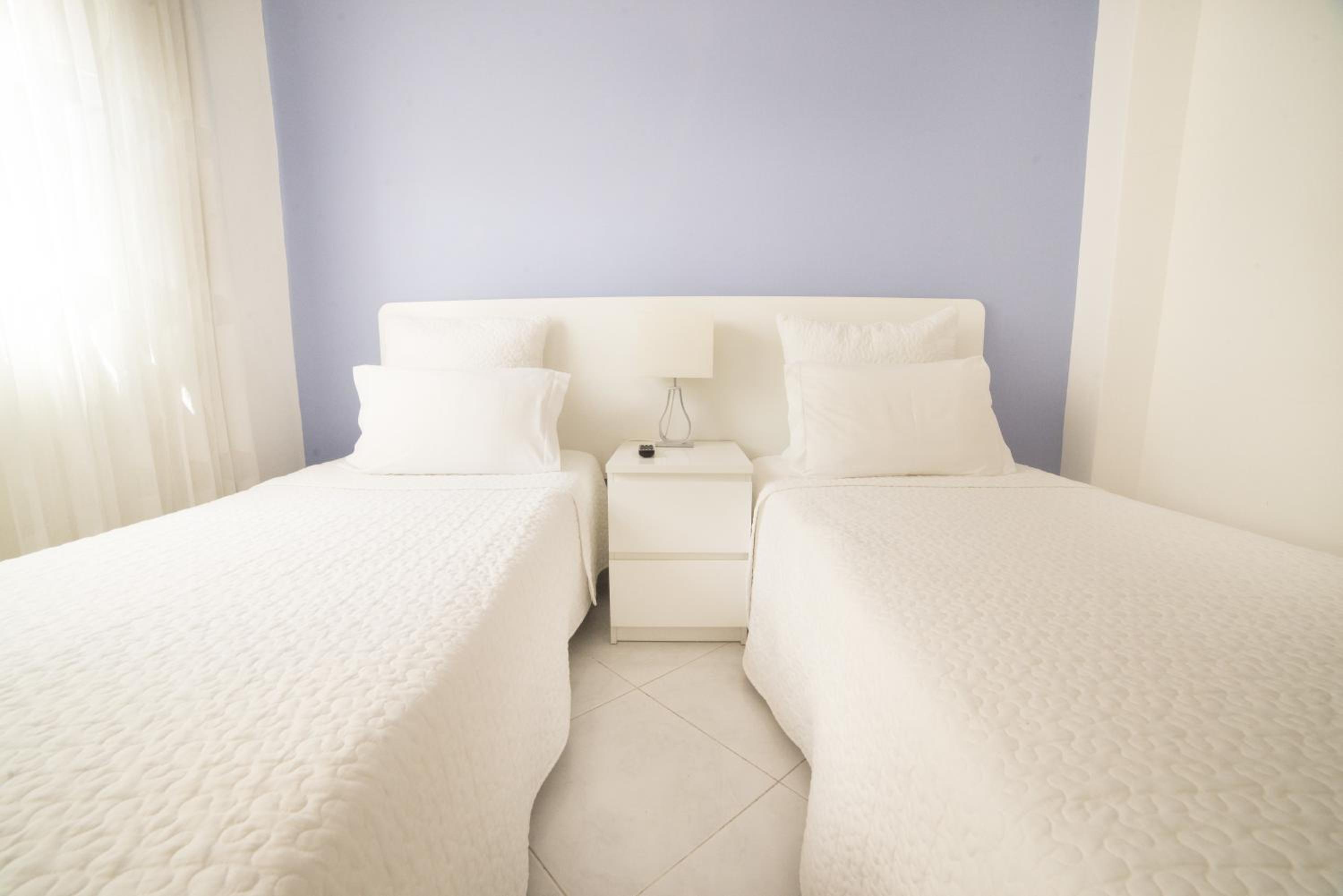 Double or Twin Room - Photo 13