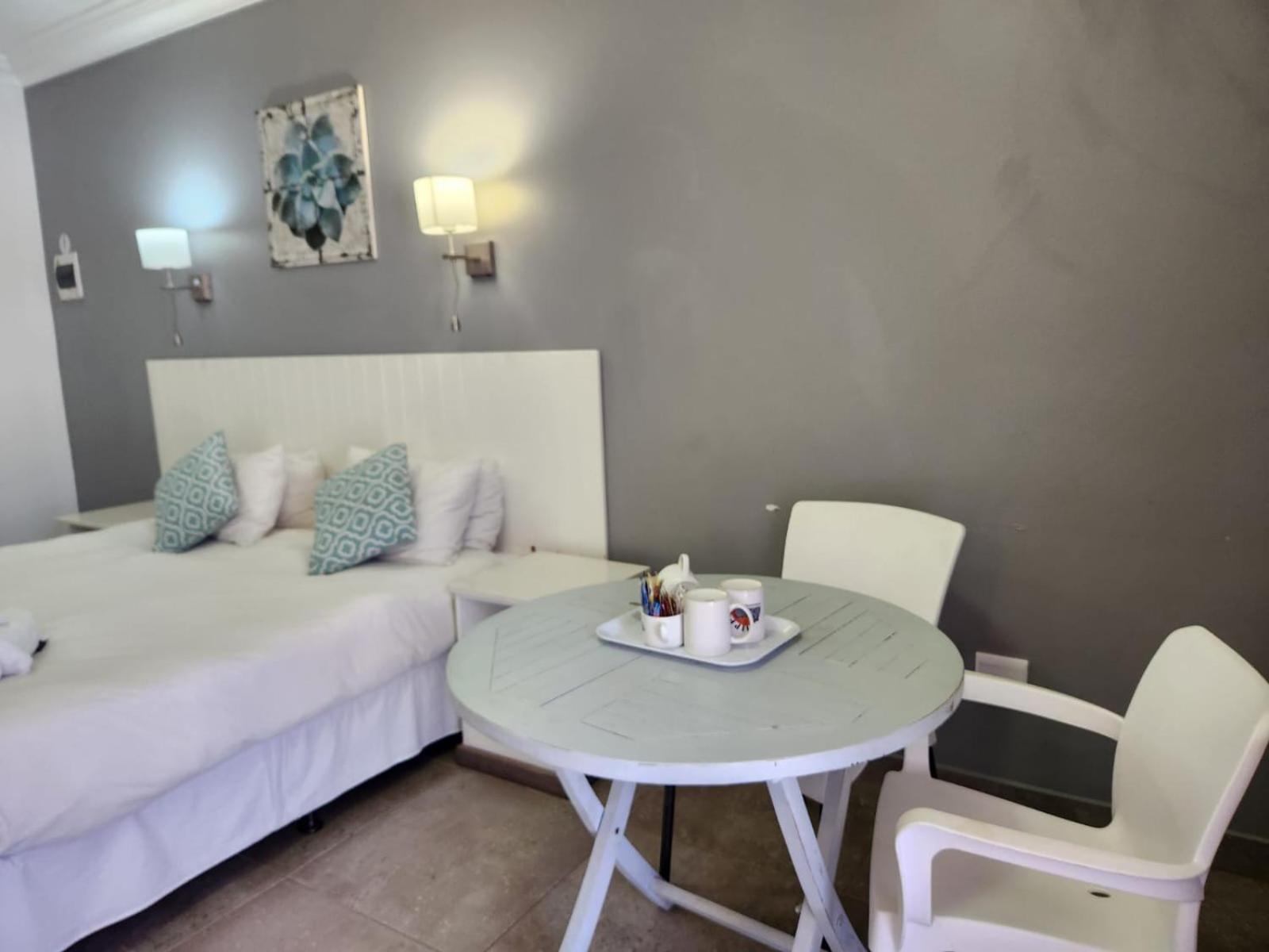 Double or Twin Room - Photo 6