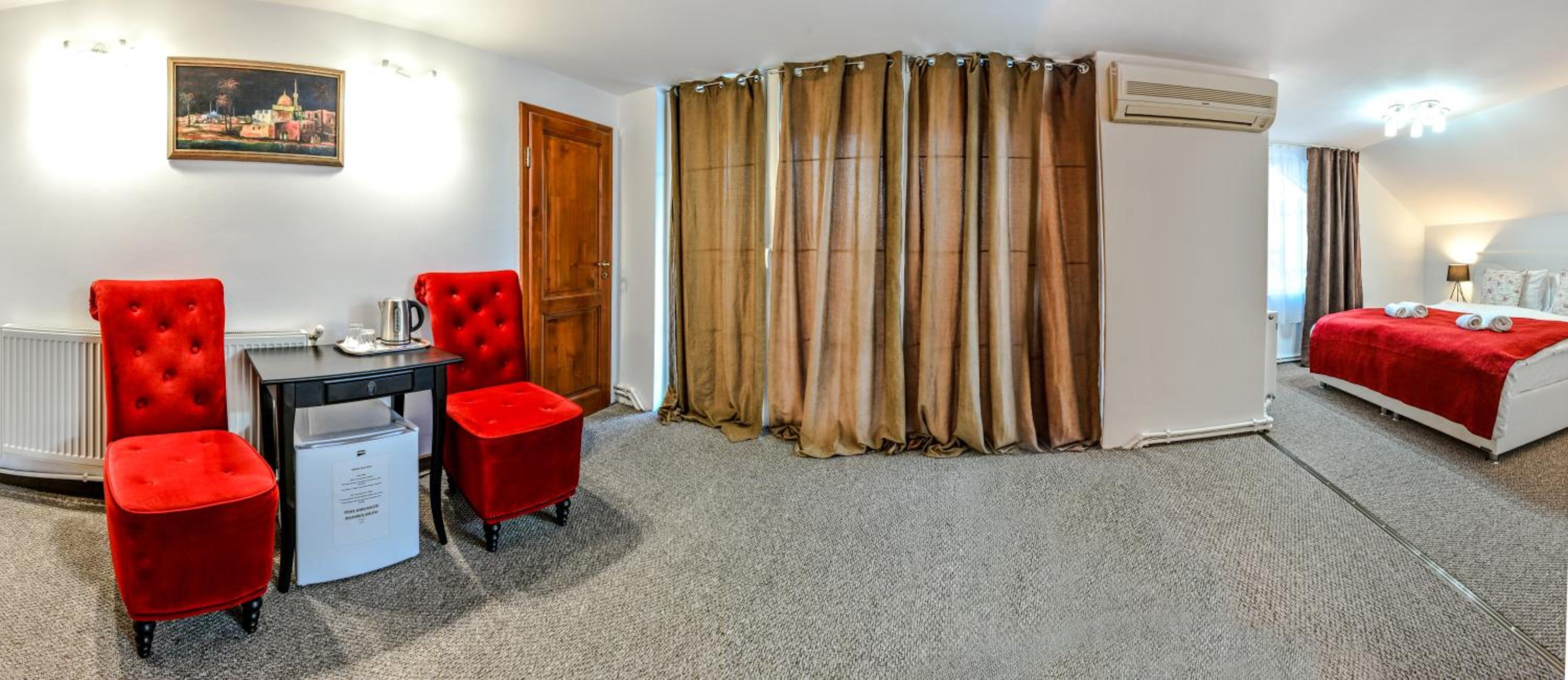 Two-Bedroom Apartment photo 2