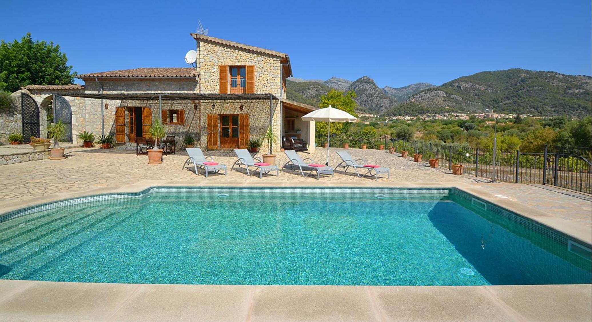 Villa with Garden View photo 3