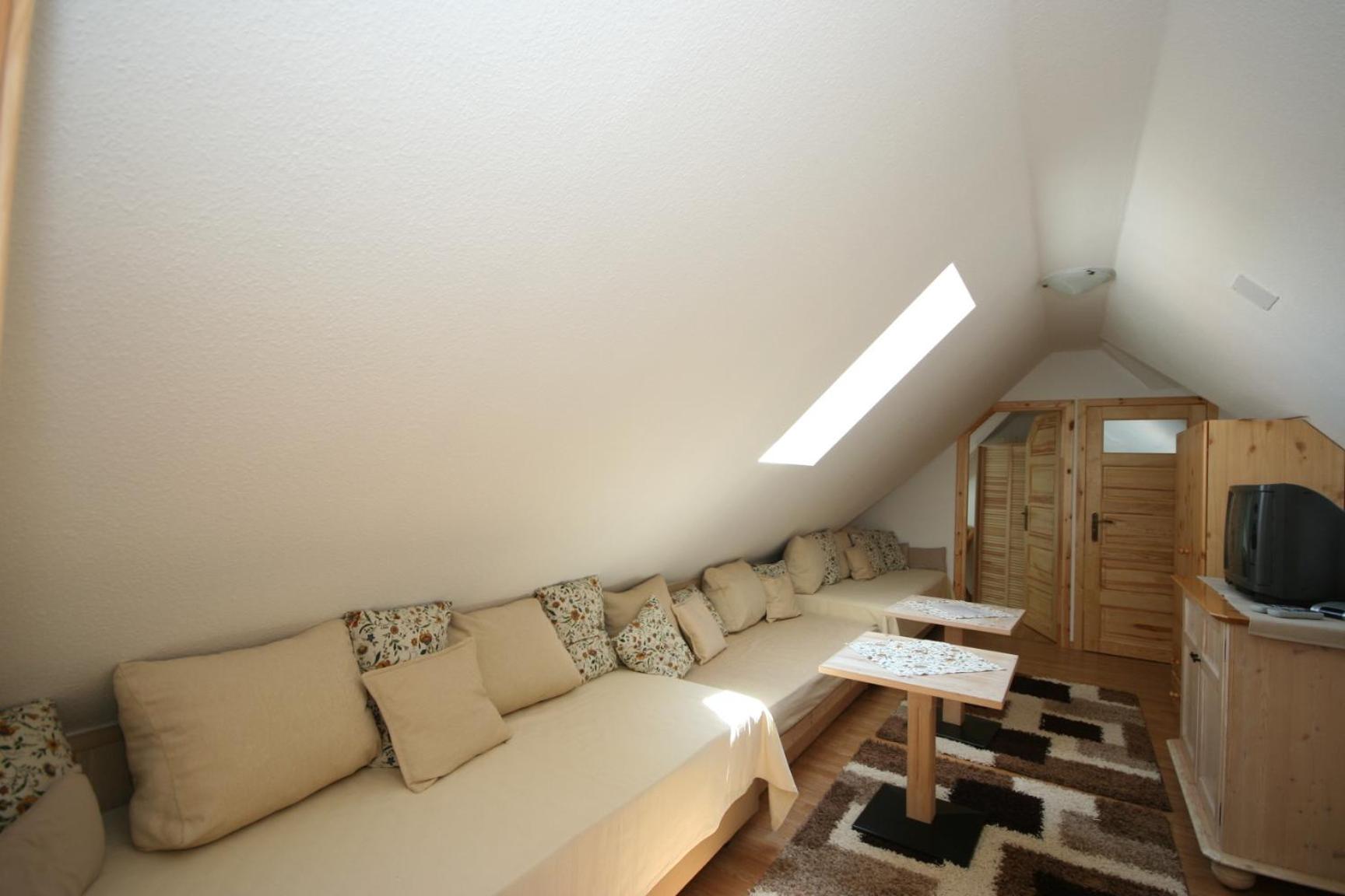 Three-Bedroom Suite photo 2