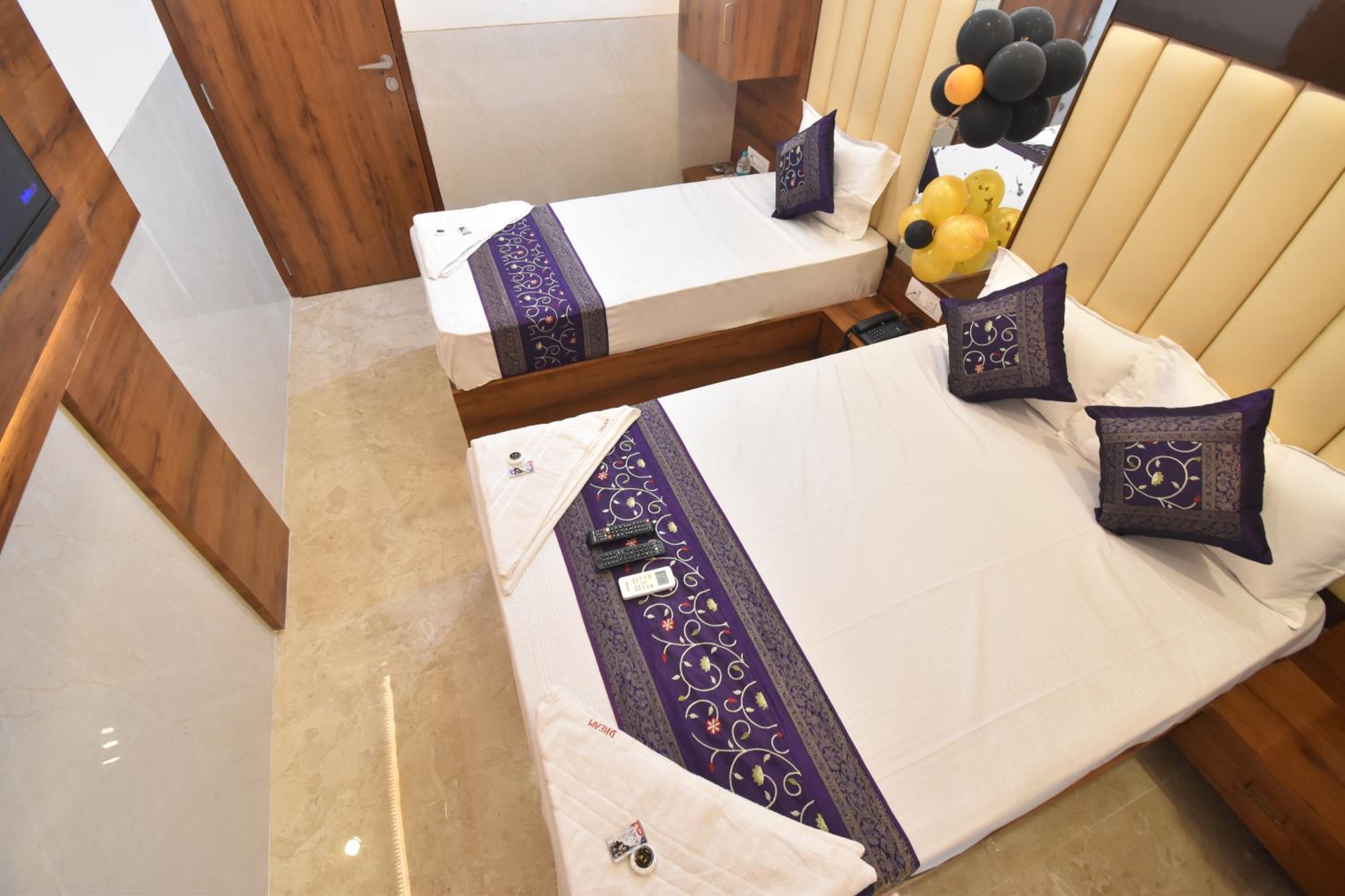 Deluxe Triple Room - Photo 4