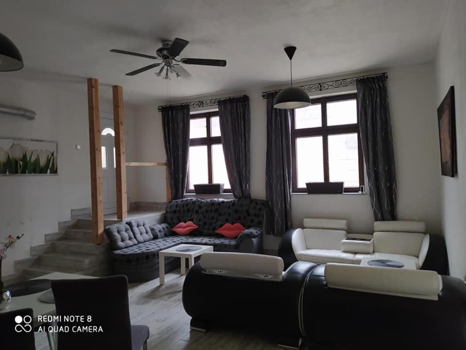 One-Bedroom Apartment with Terrace photo 1