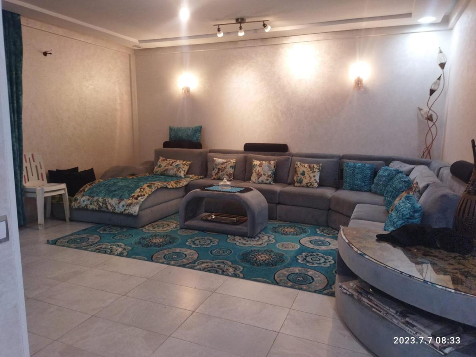 Apartment photo 2