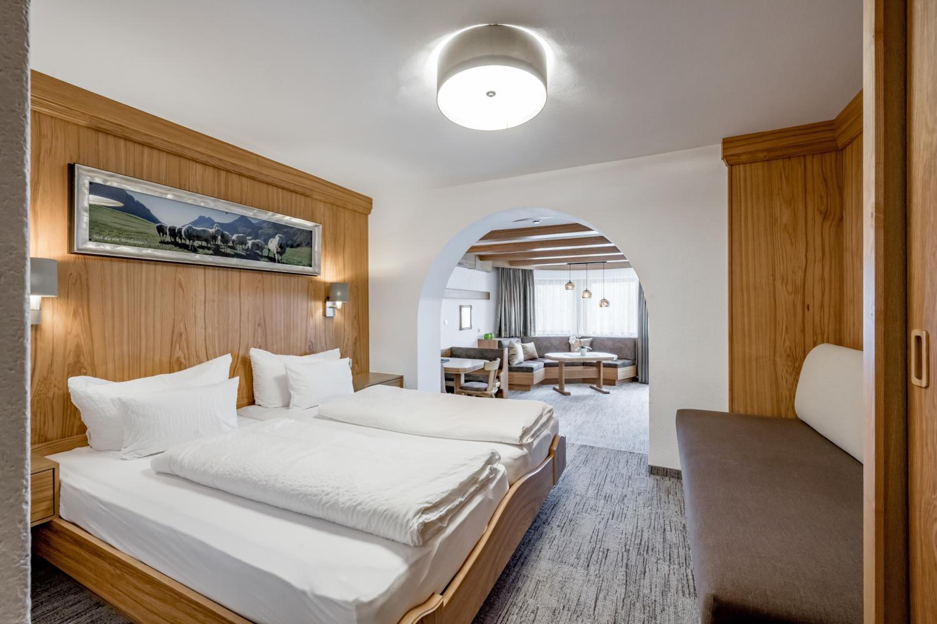 Comfort One-Bedroom Apartment with Balcony
