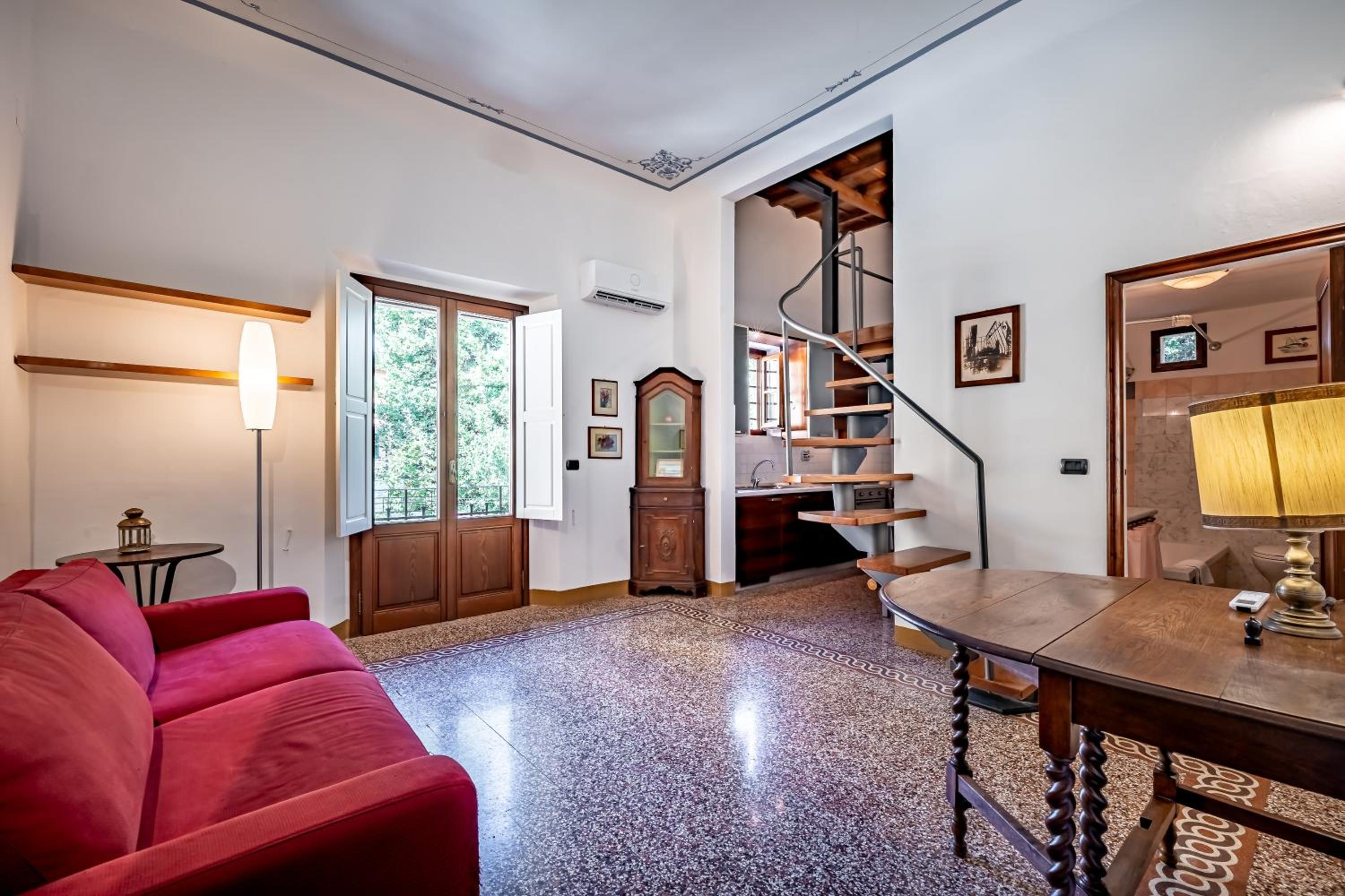 One-Bedroom Apartment