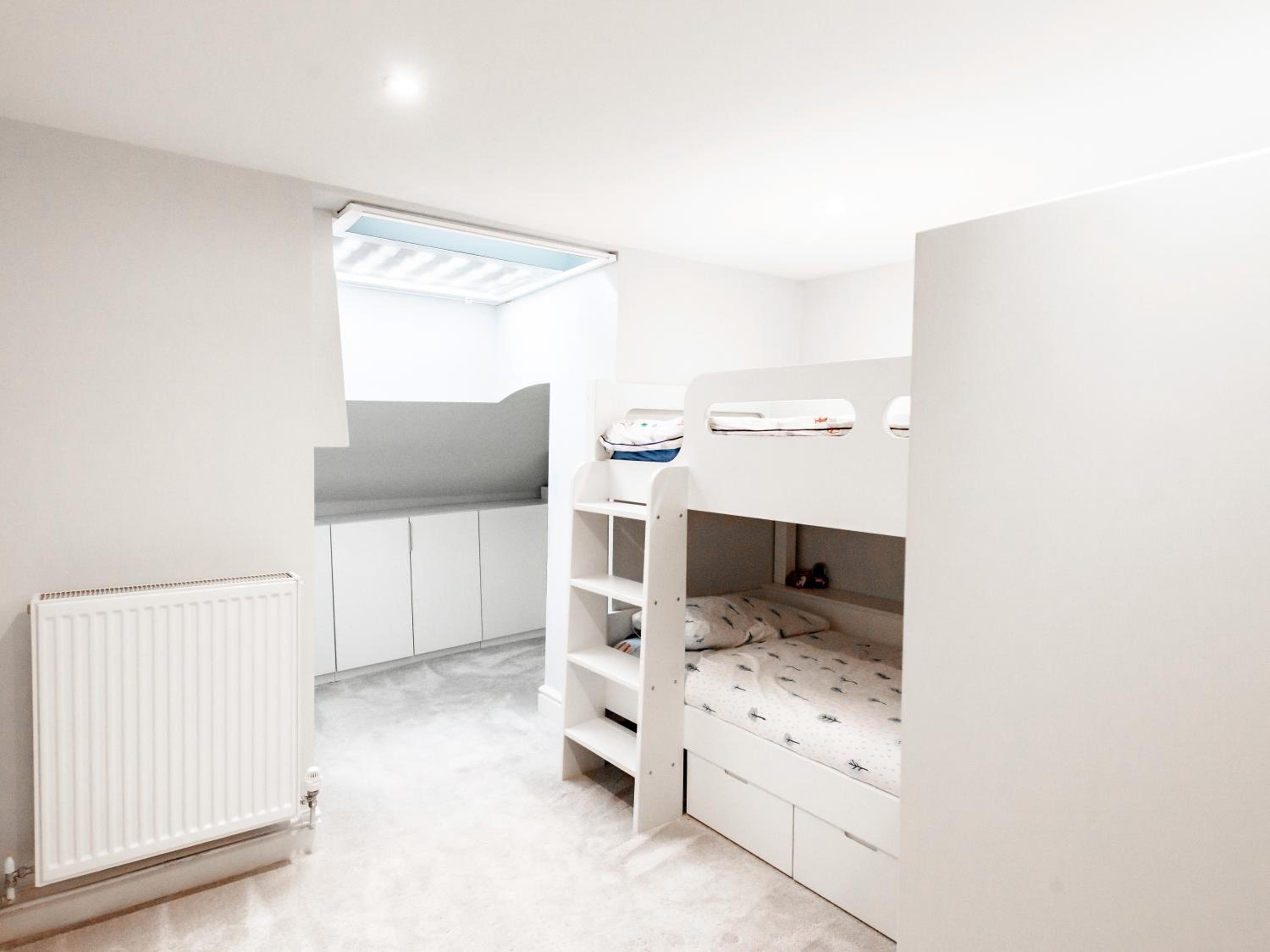 Four-Bedroom House photo 1