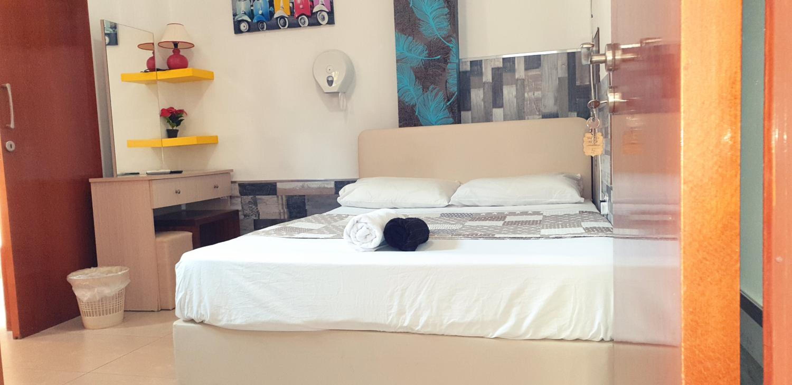 Deluxe Double or Twin Room photo 3