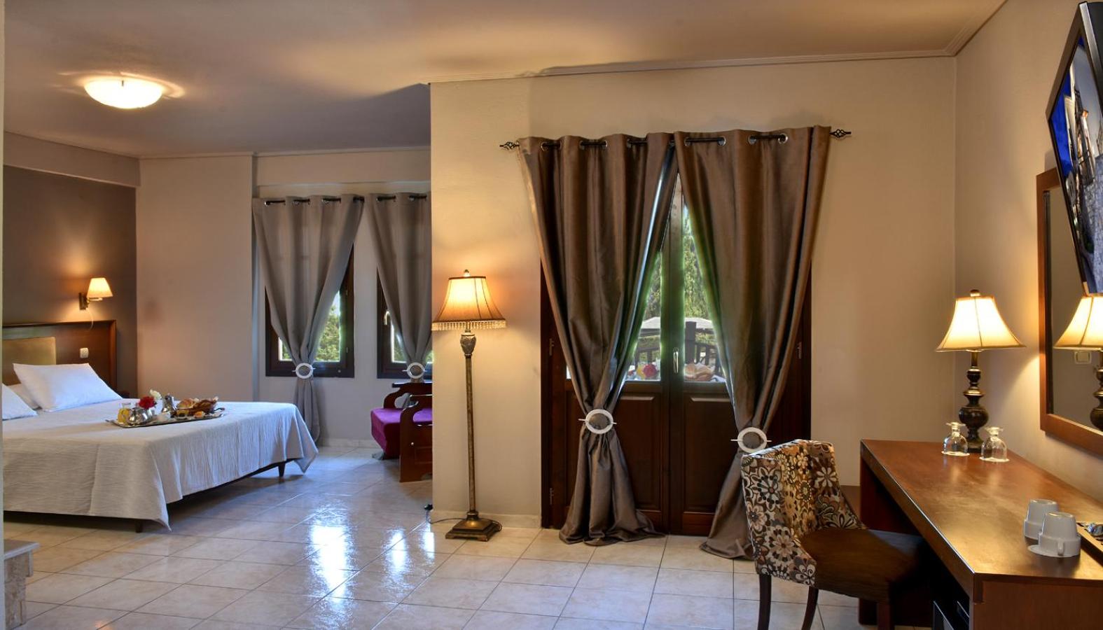 Suite - Photo 2