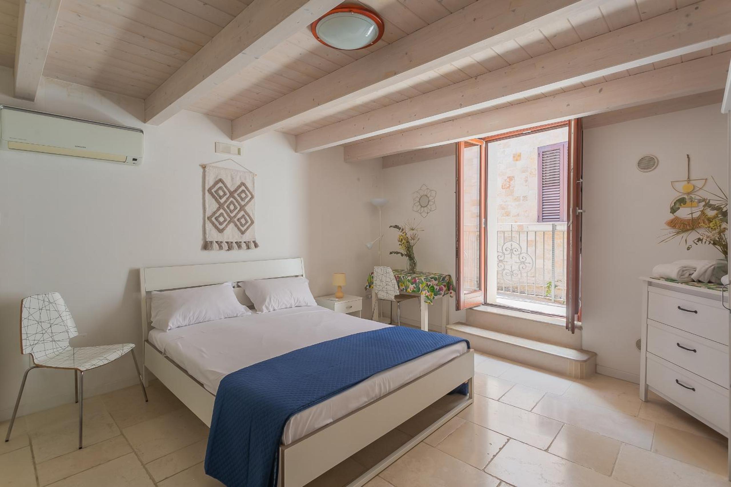 Queen Room with Balcony