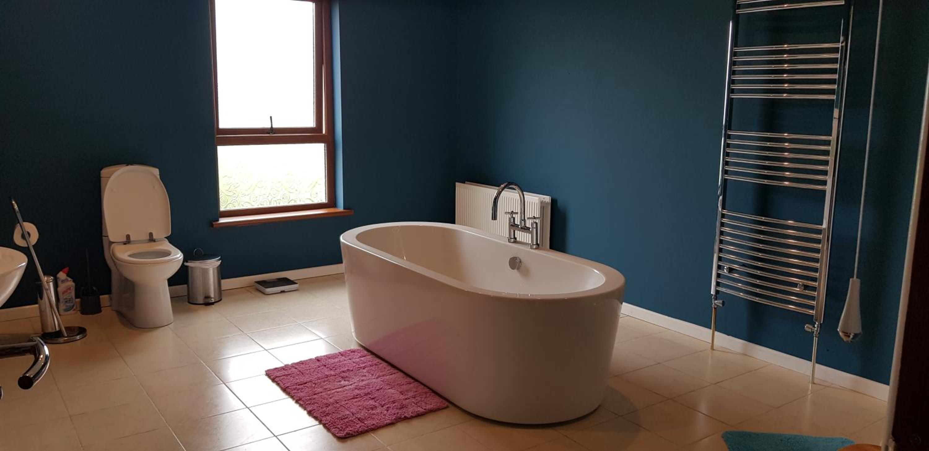 Family Room with Bathroom - Photo 2