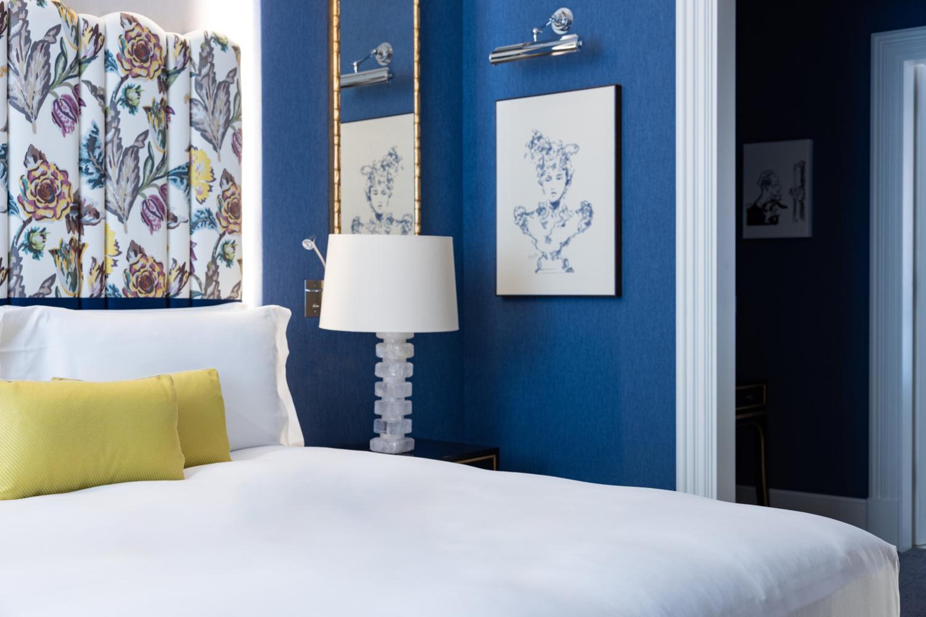 One-Bedroom Suite thumbnail 5