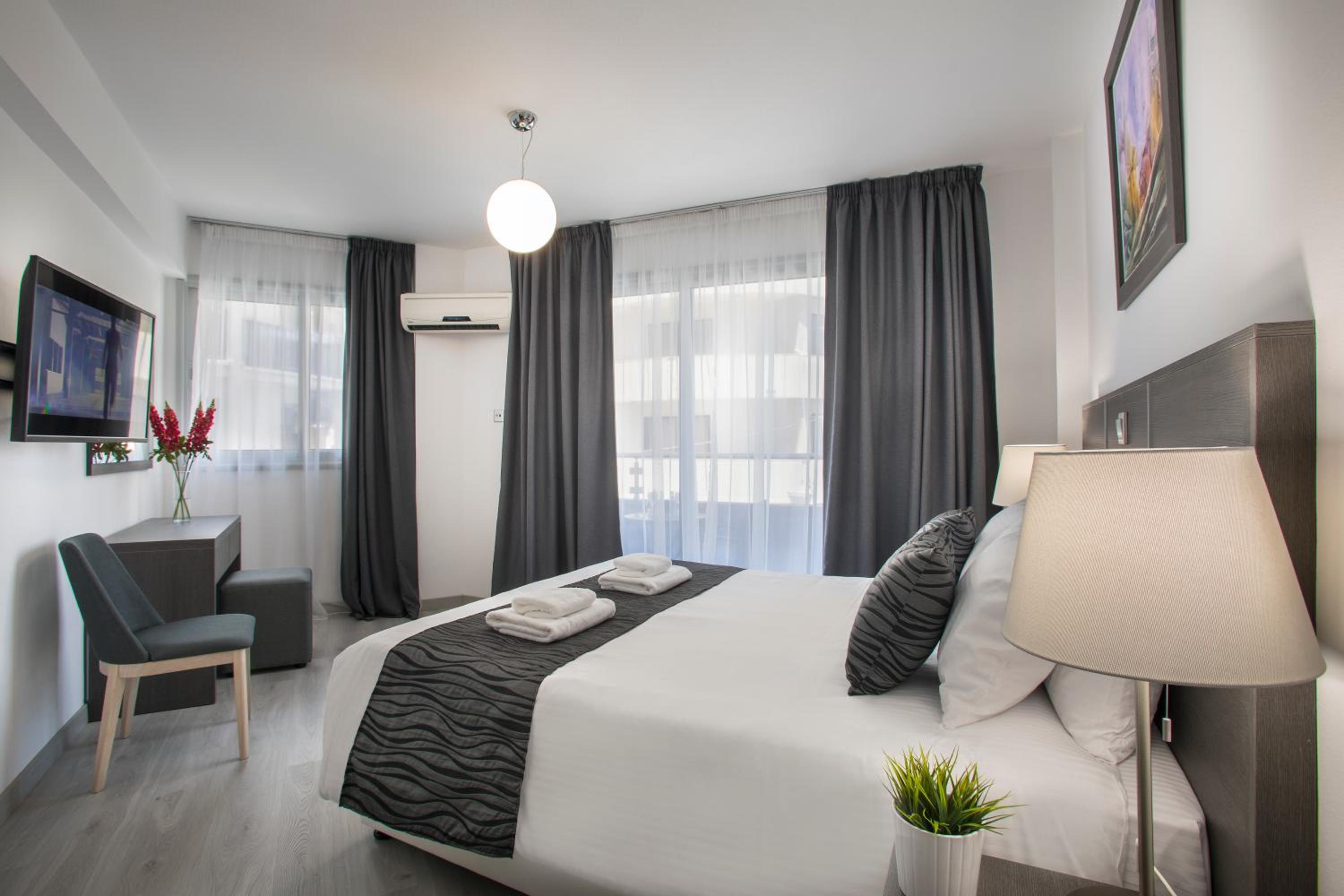 Superior Three-Bedroom Apartment