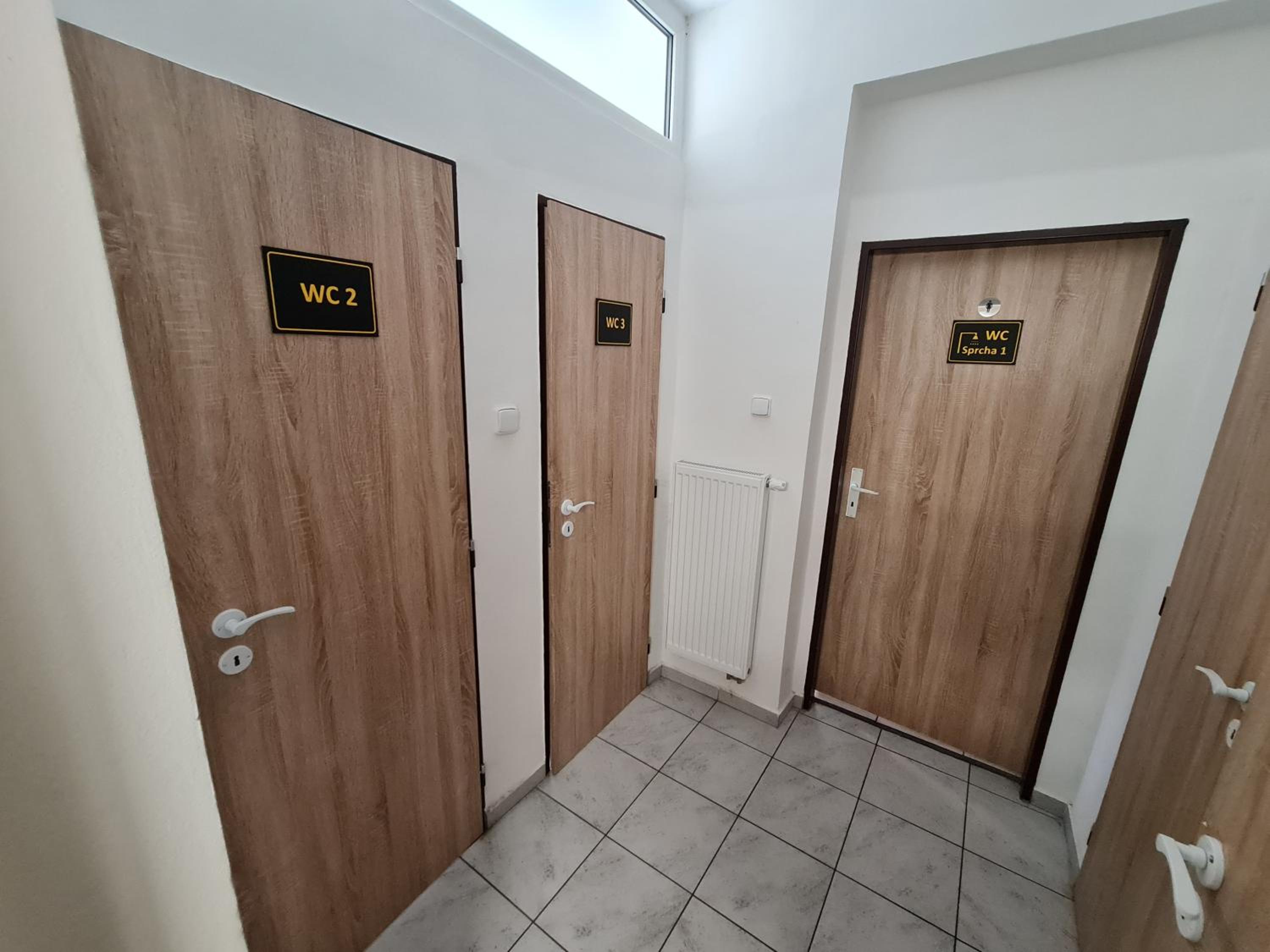 Basic Triple Room with Shared Bathroom photo 3