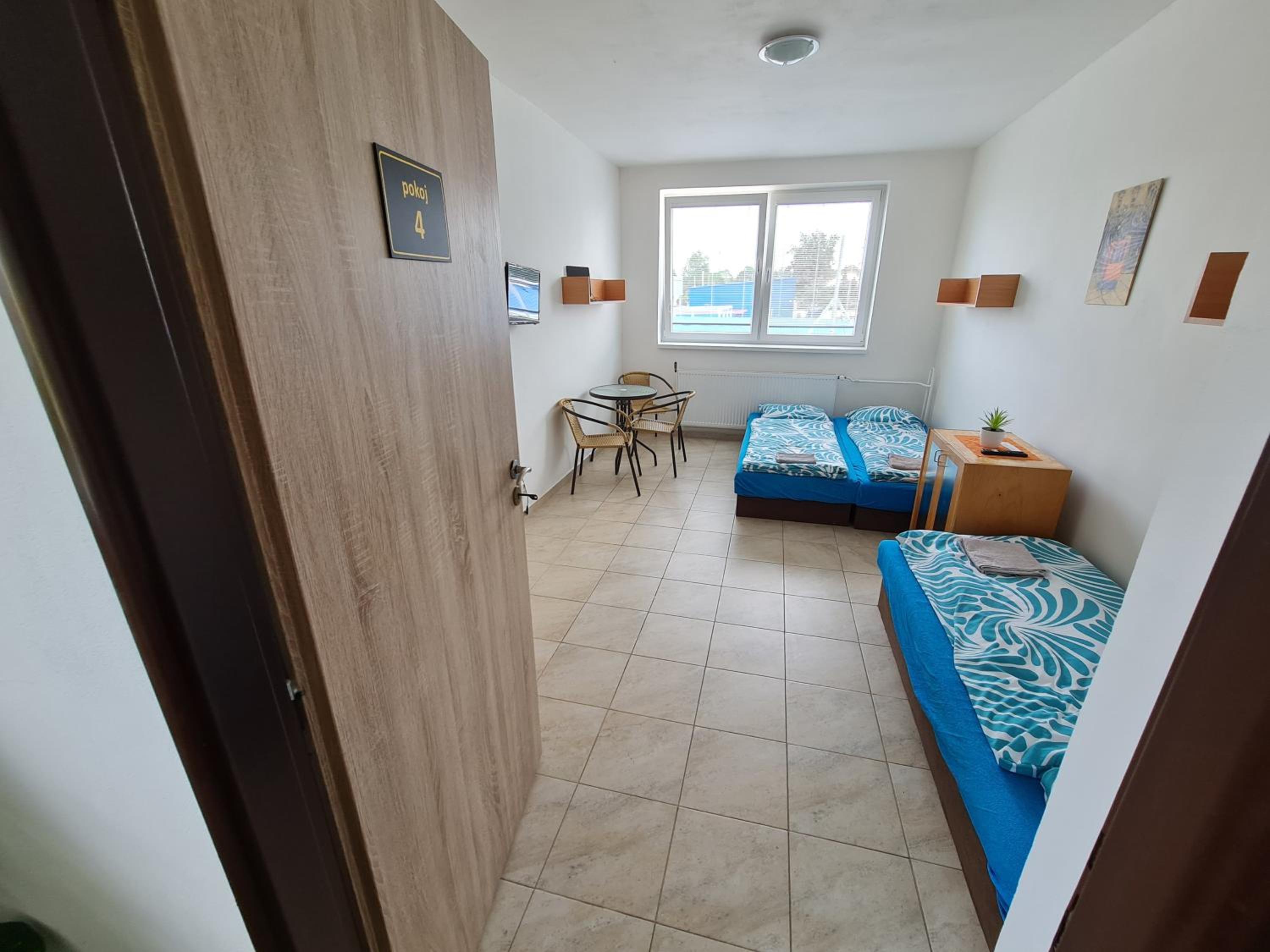 Basic Triple Room with Shared Bathroom photo 2