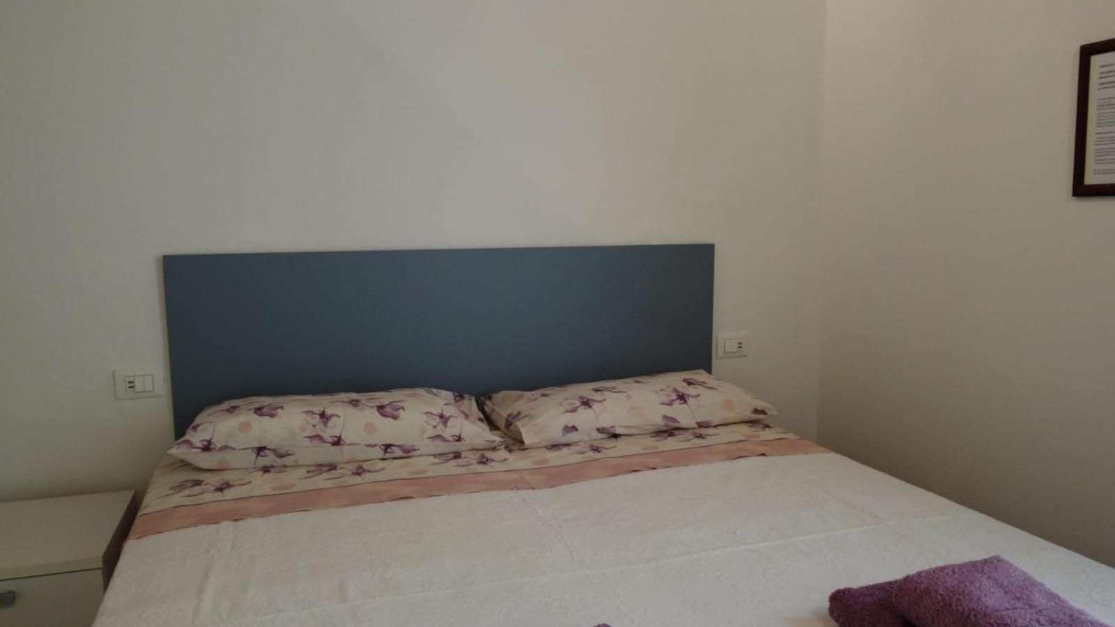 Triple Room with Lake View - Photo 1