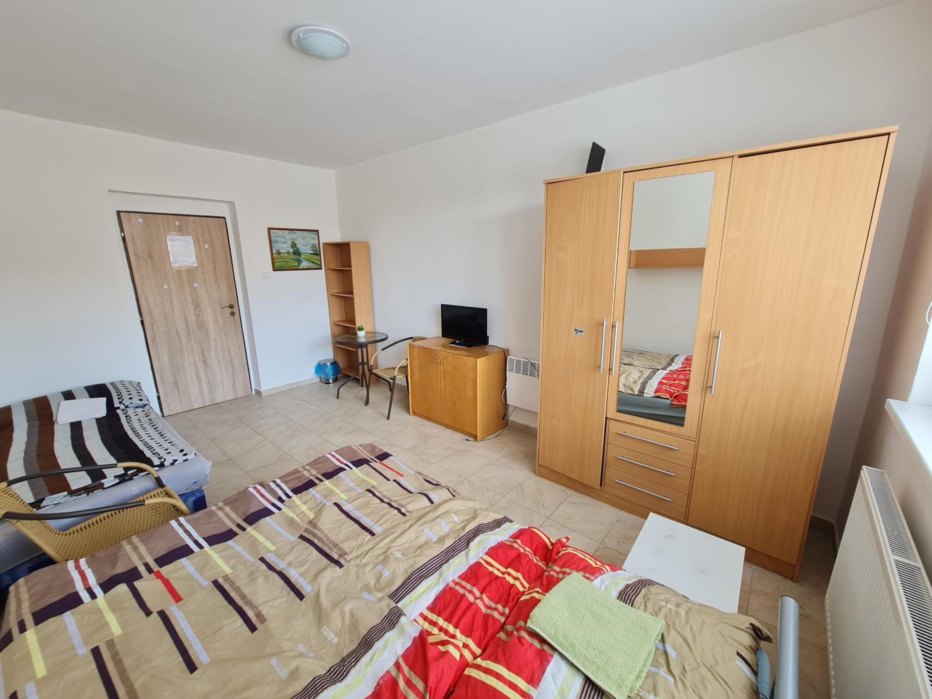 Basic Triple Room with Shared Bathroom photo 1