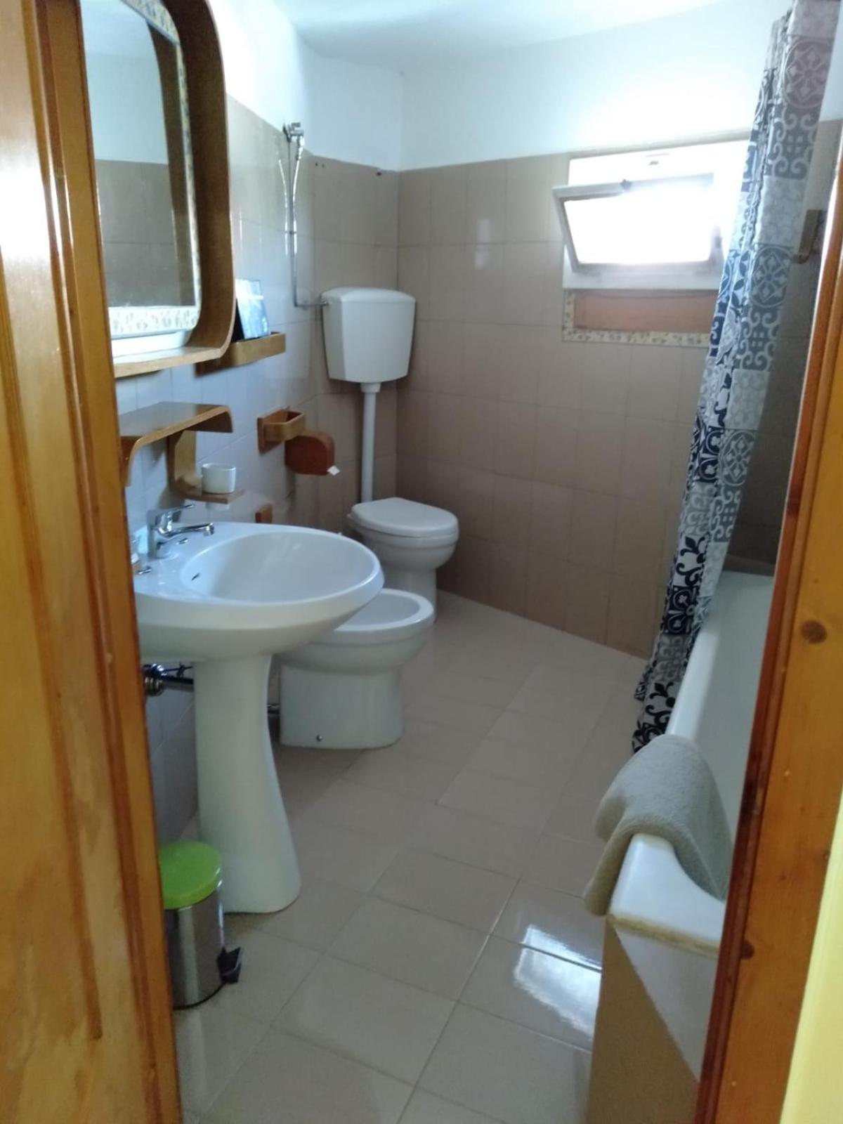 Two-Bedroom House photo 3