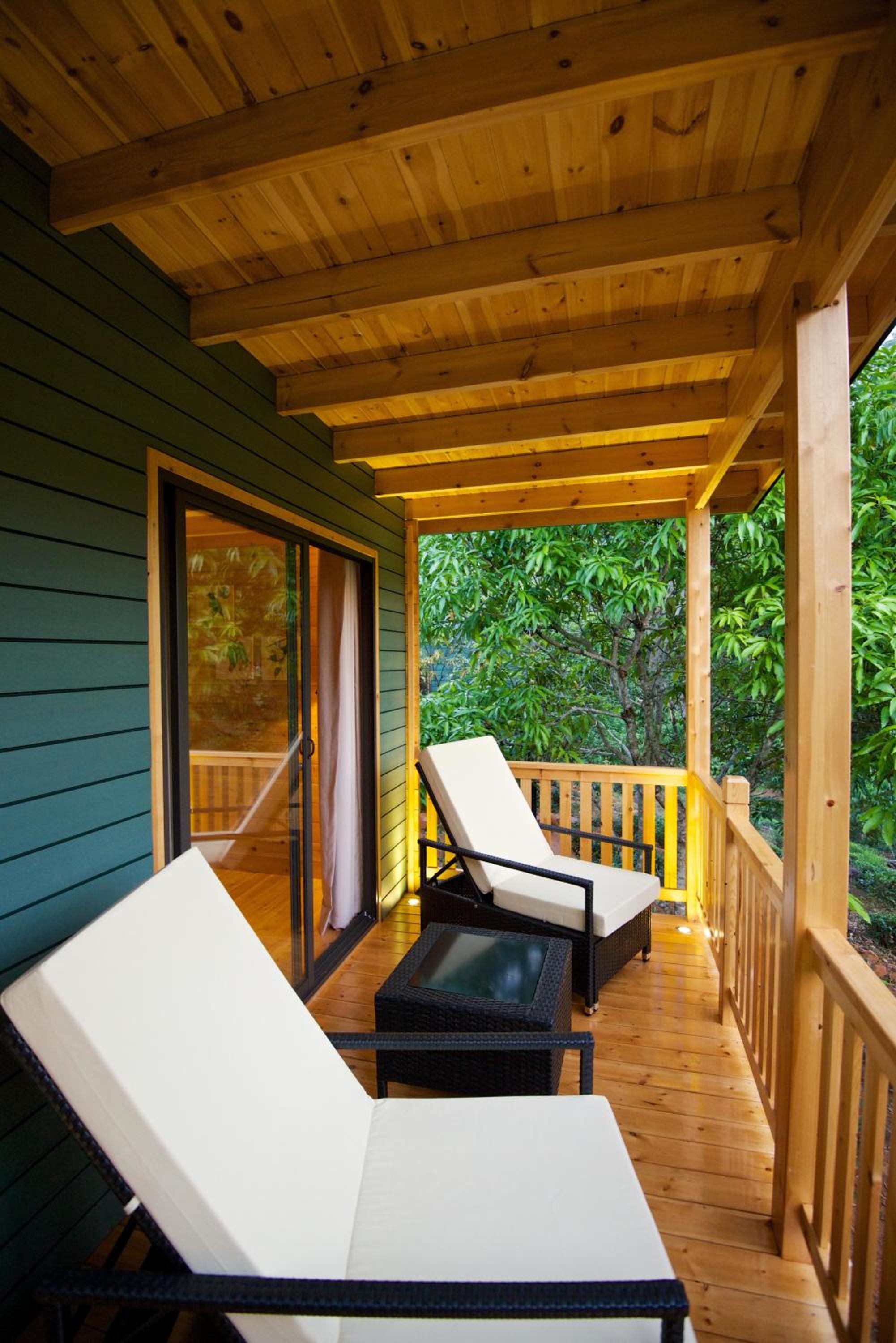 Garden Chalet with with sunset tea or coffee and homemade cookies, a morning bird-watching trail - Photo 7