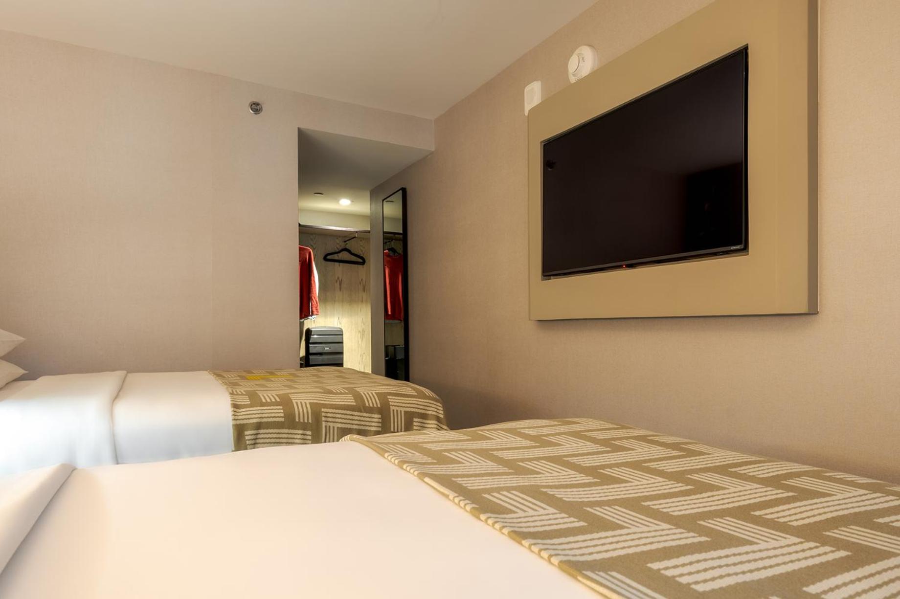 Comfort Double Room with Two Double Beds