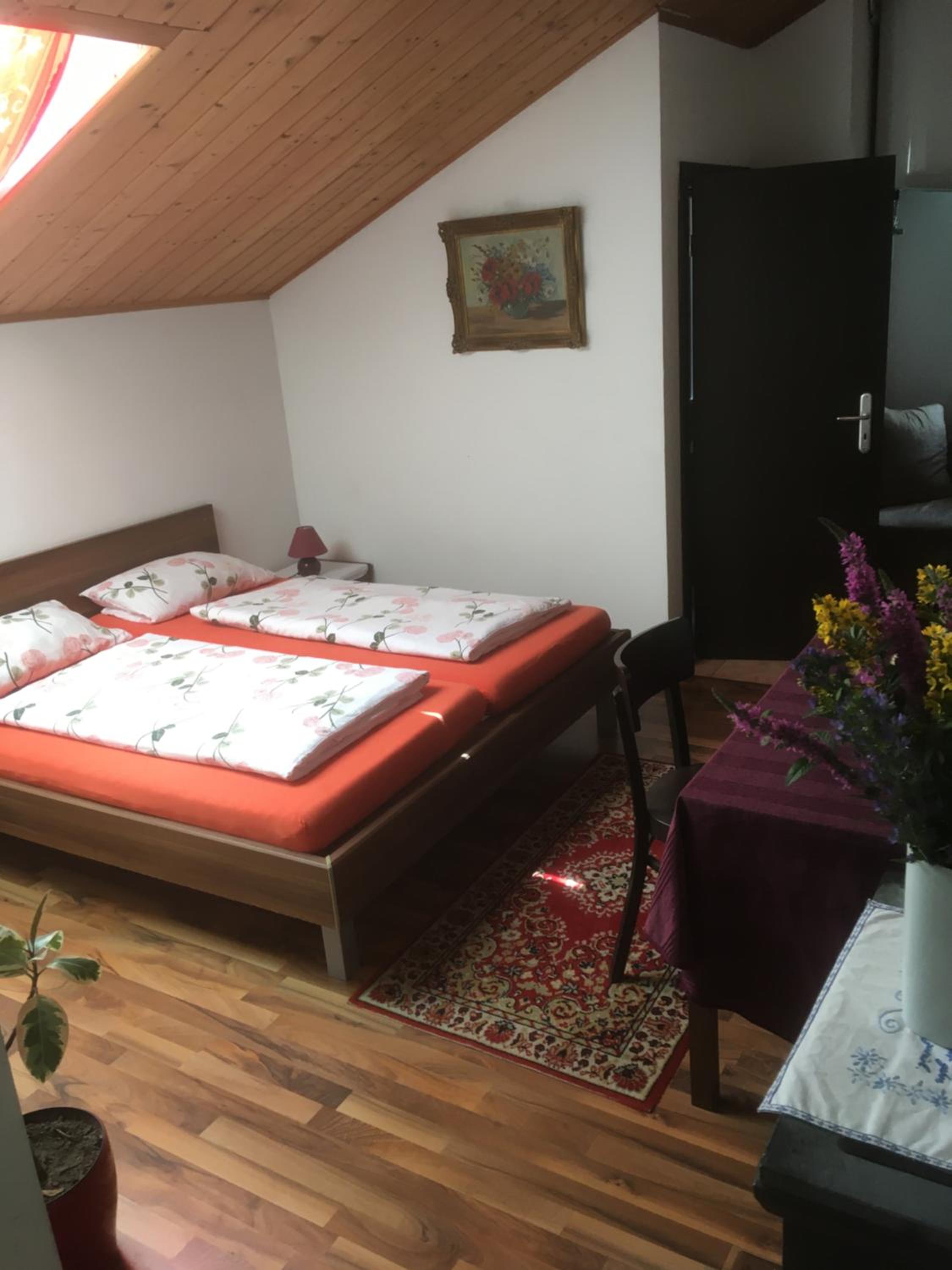 Large Double or Twin Room photo 2