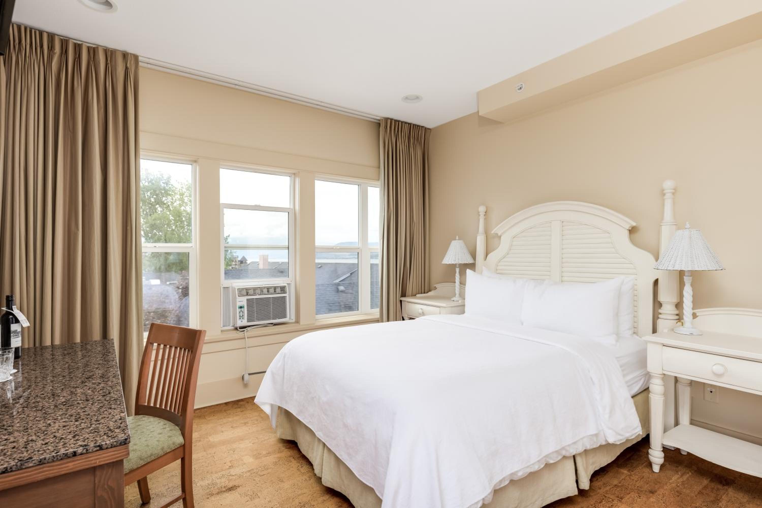 Deluxe Room with Two Queen Beds