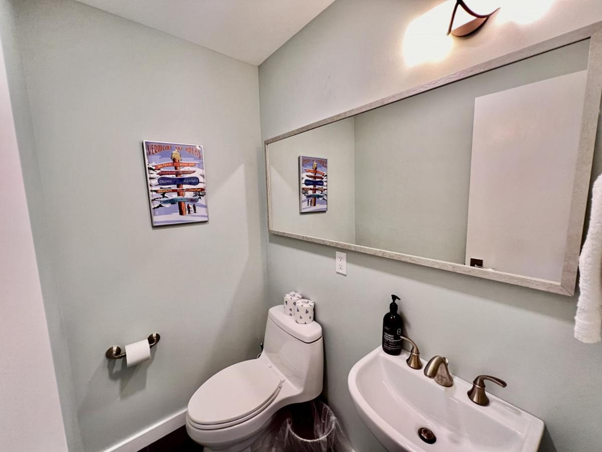 Three-Bedroom House photo 3
