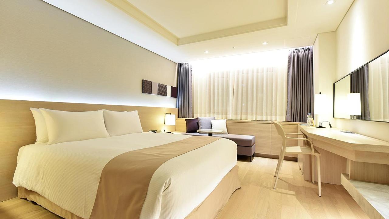 Standard Double Room - Photo 1