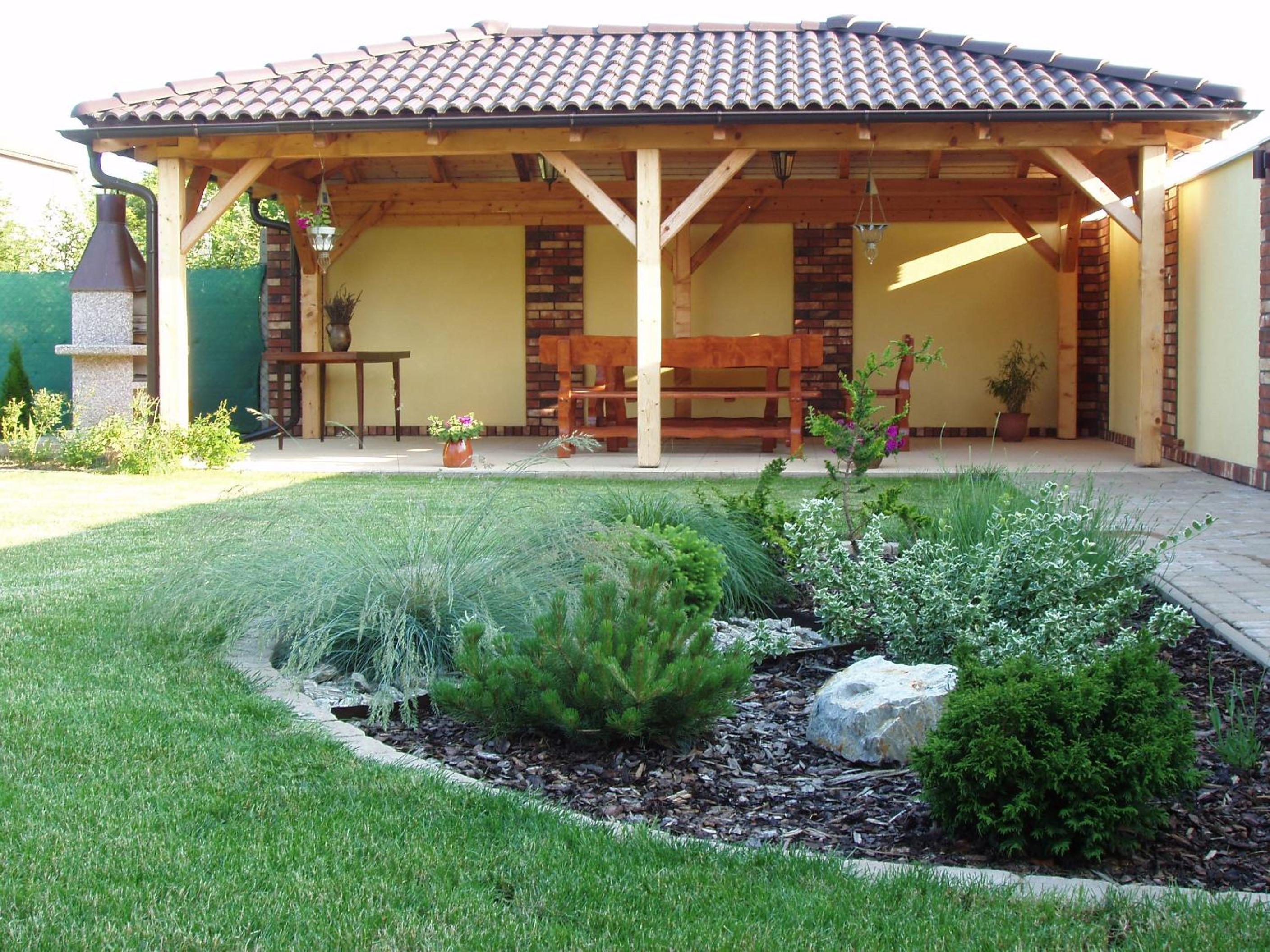 Four-Bedroom House - Photo 18