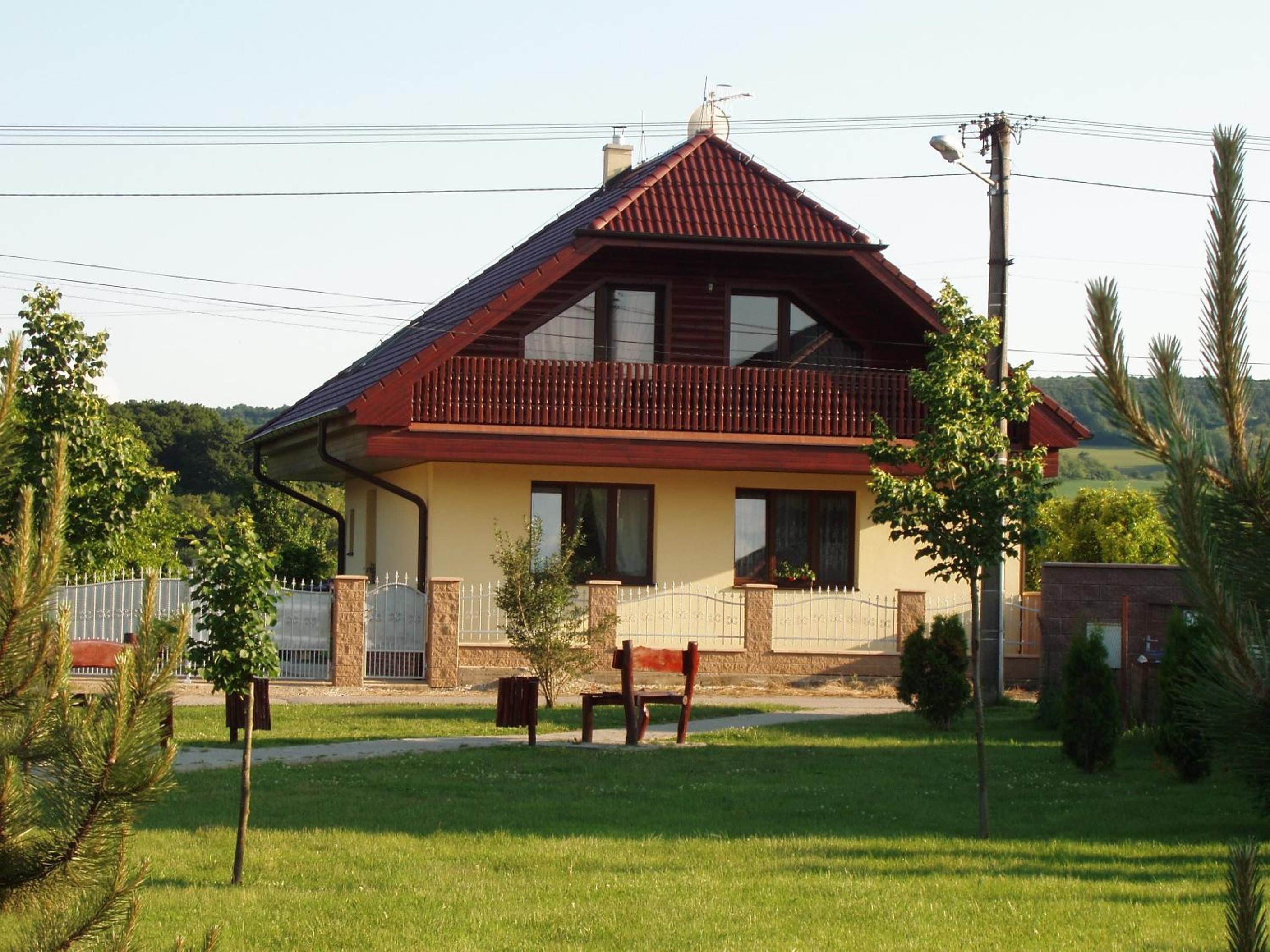 Four-Bedroom House - Photo 15
