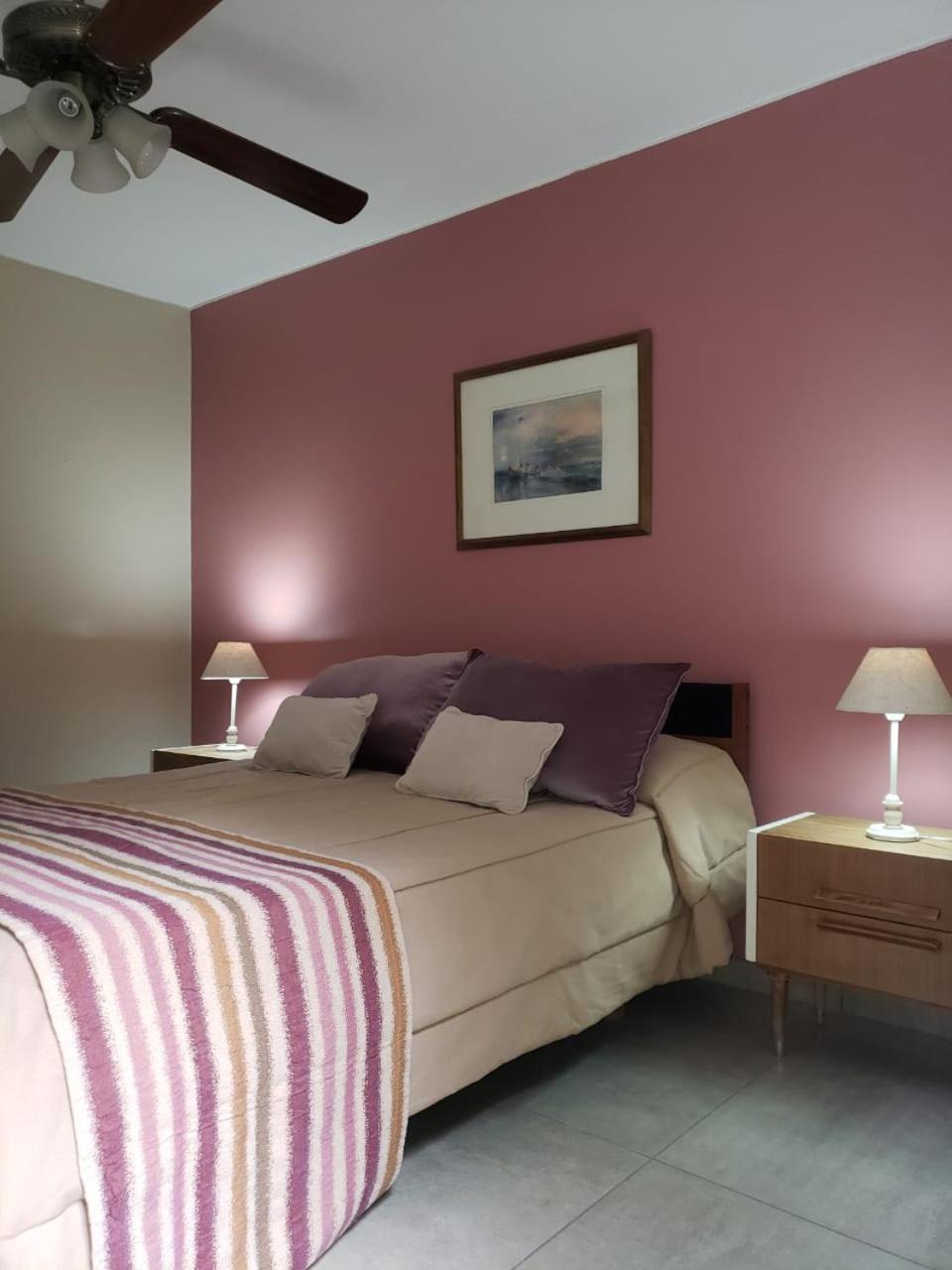One-Bedroom House photo 3