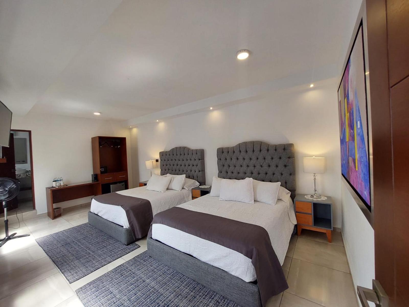 Deluxe Double Room with Shower photo 1
