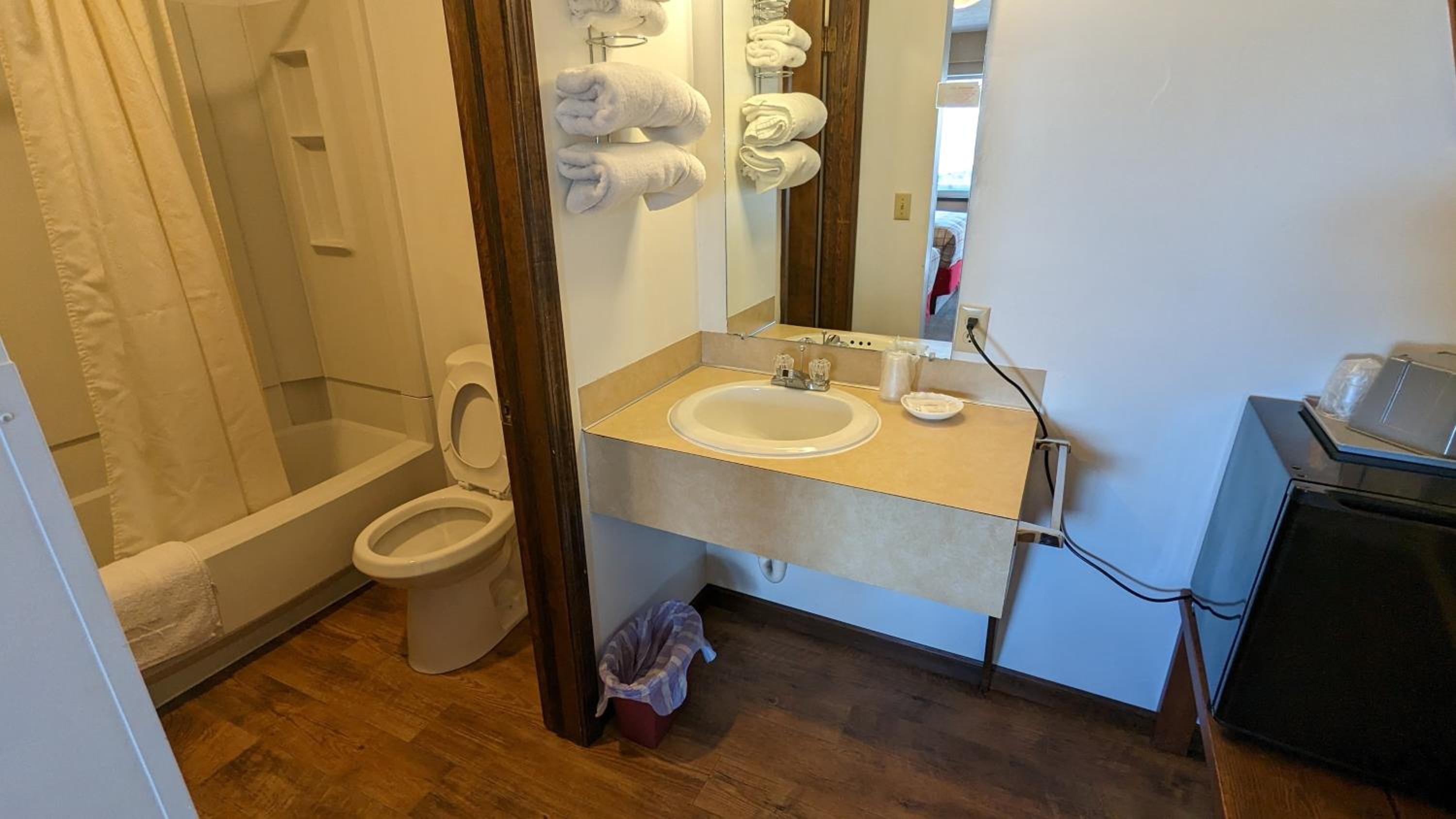 Double Room - Photo 2