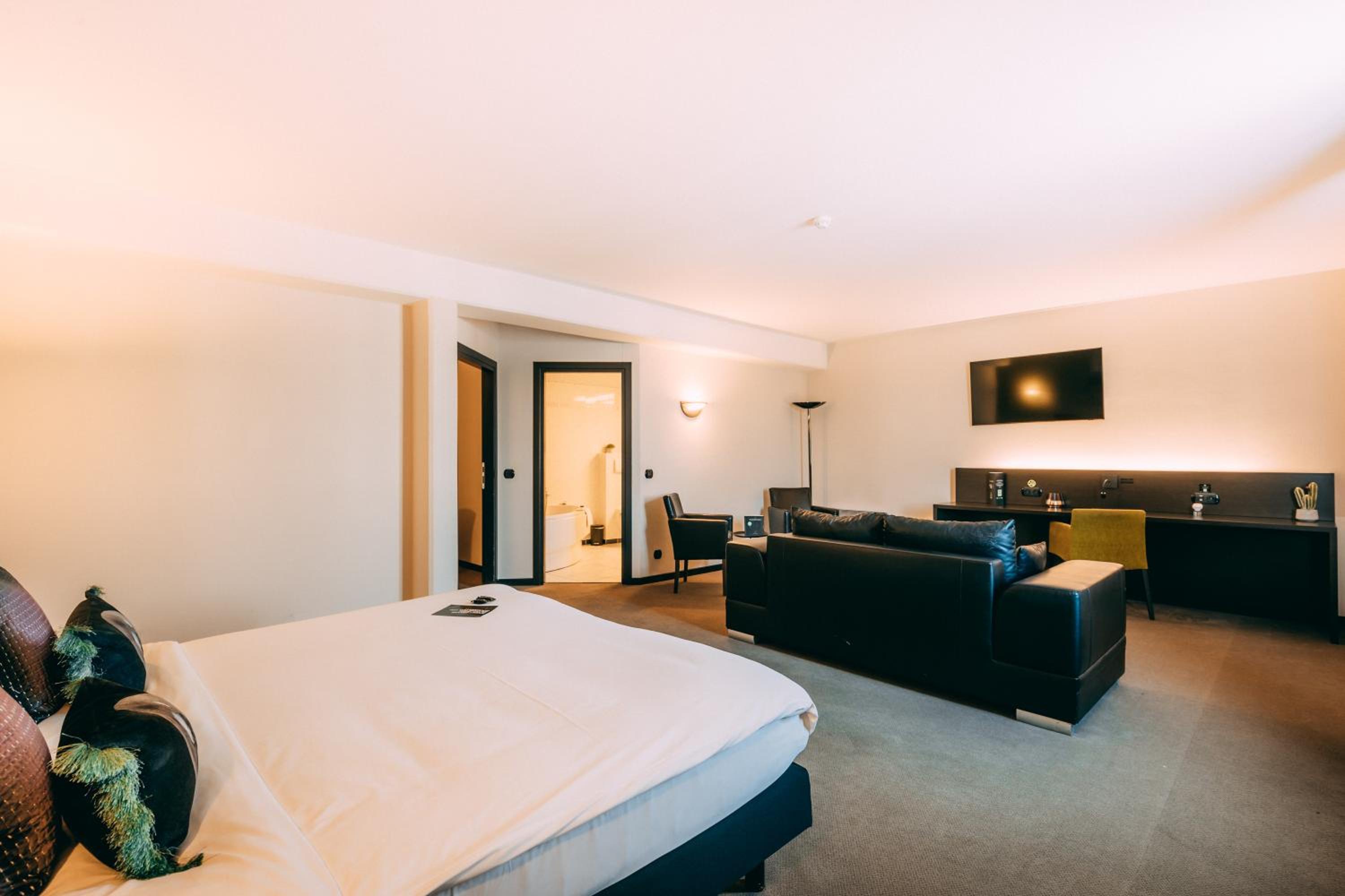 Executive Double Room - Photo 2