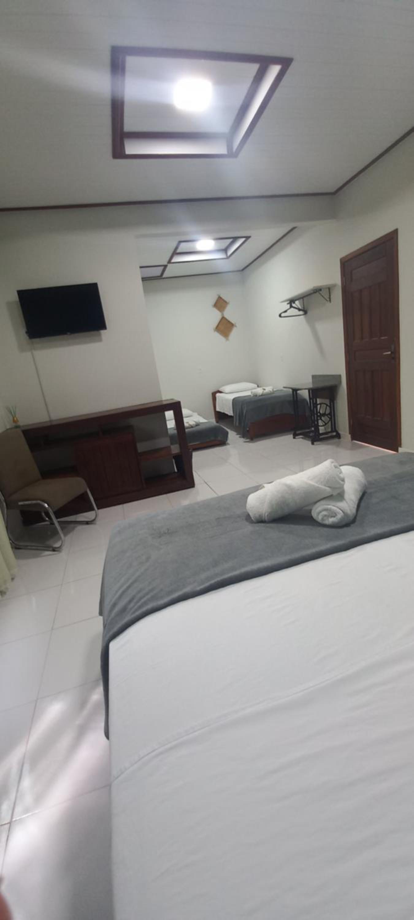Quadruple Room with Private Bathroom photo 2