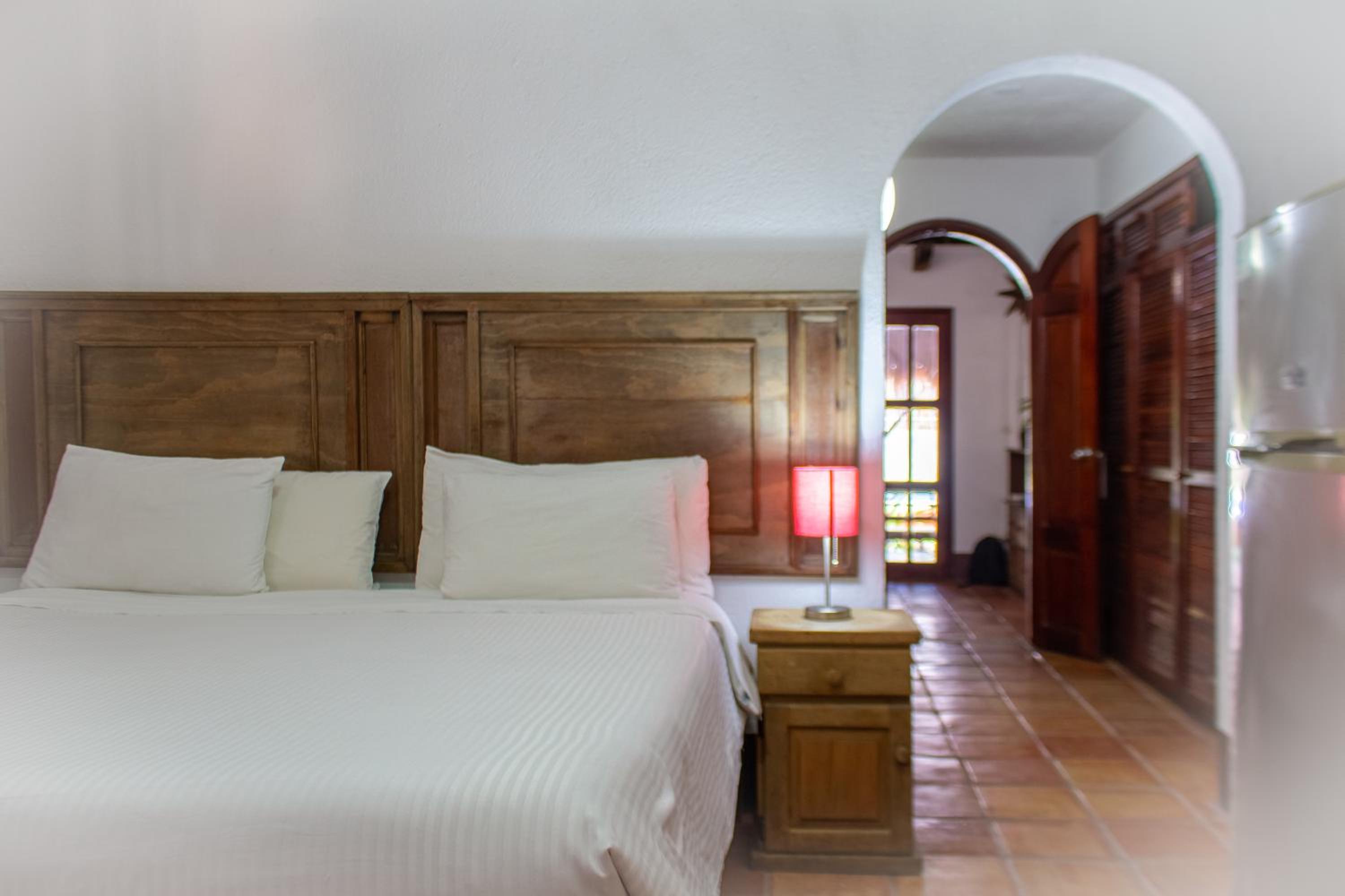 Economy Quadruple Room - Photo 5