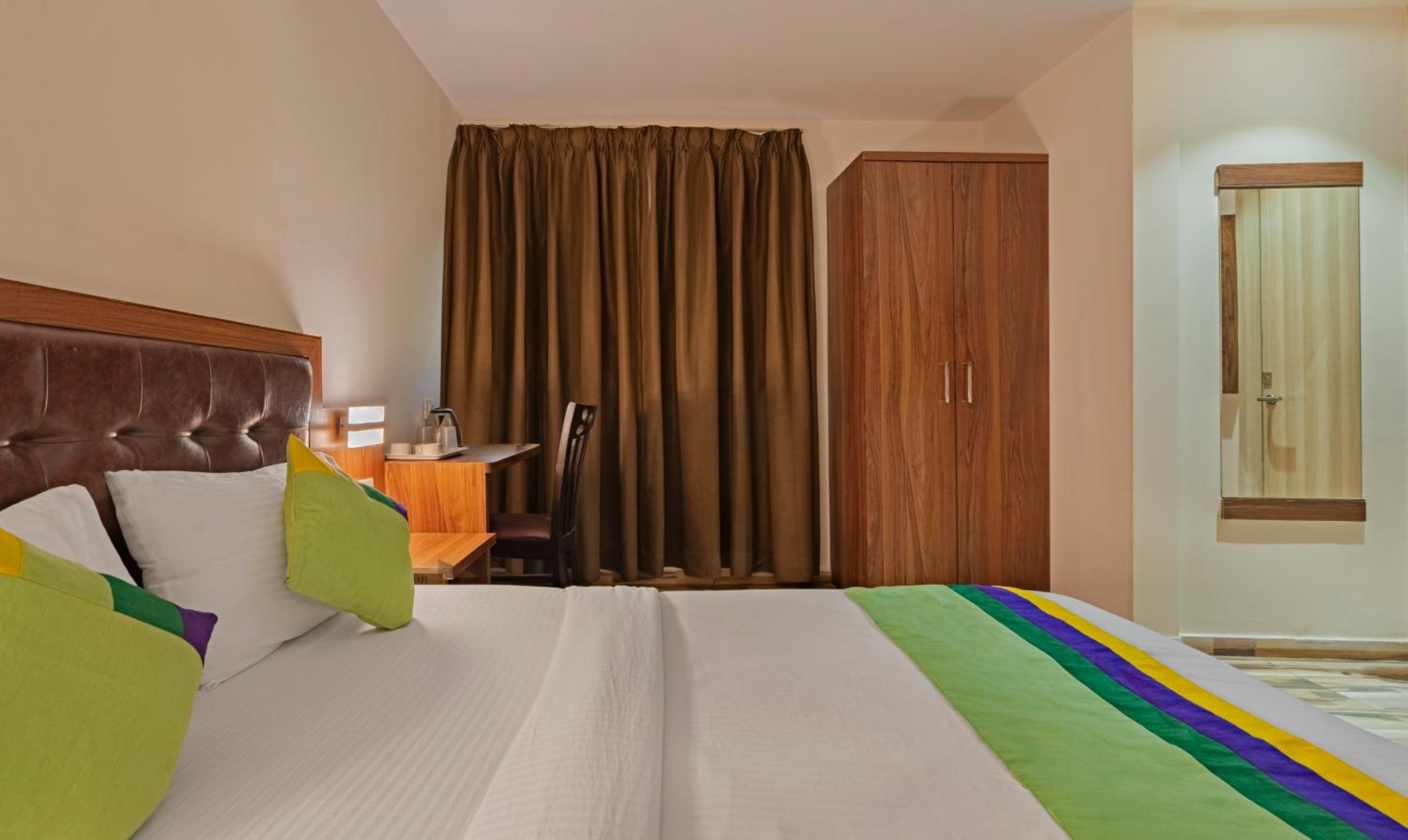 Standard Double Room - Photo 3