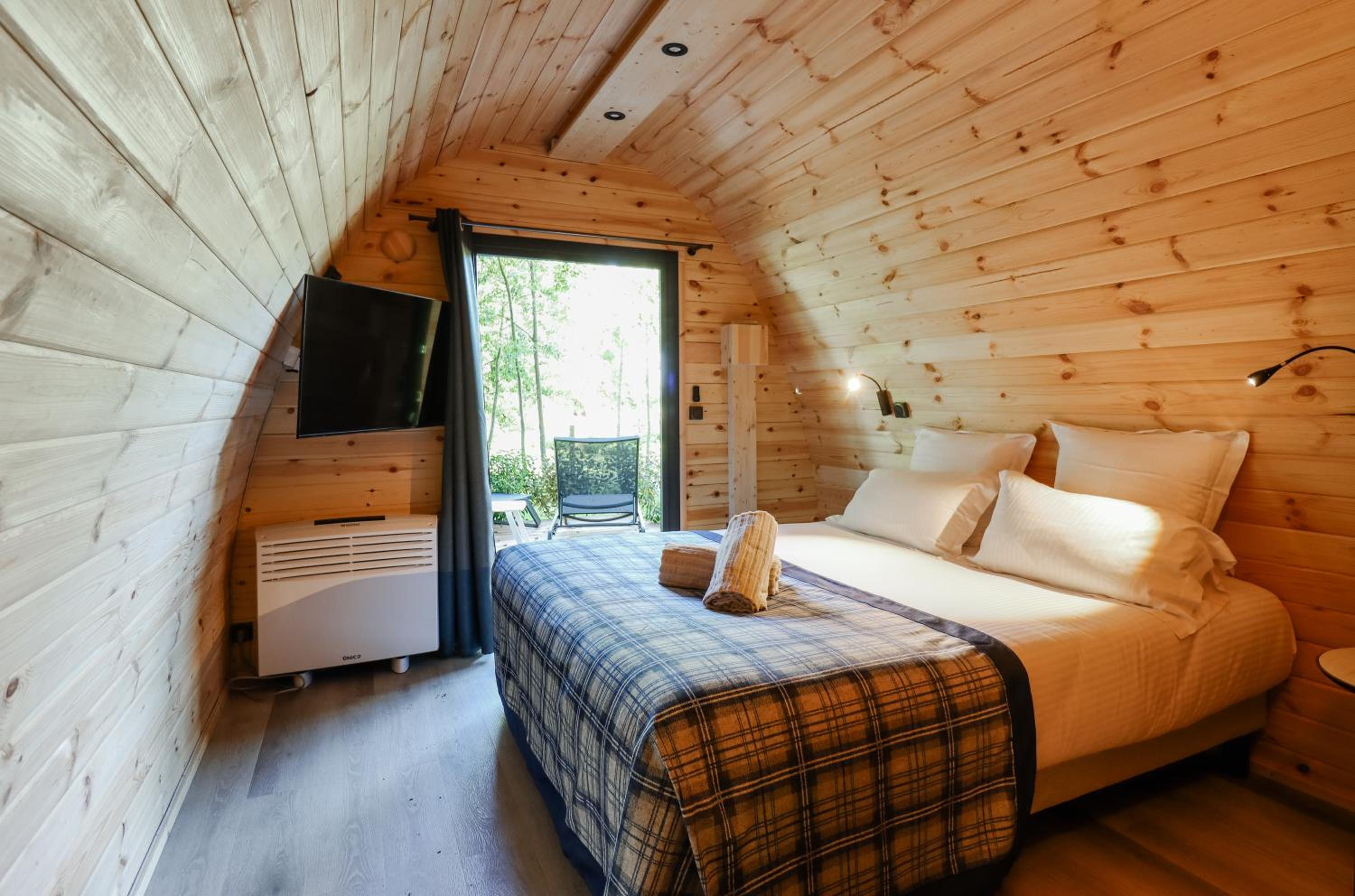 Chambre Lit Queen-Size - Vue sur Jardin