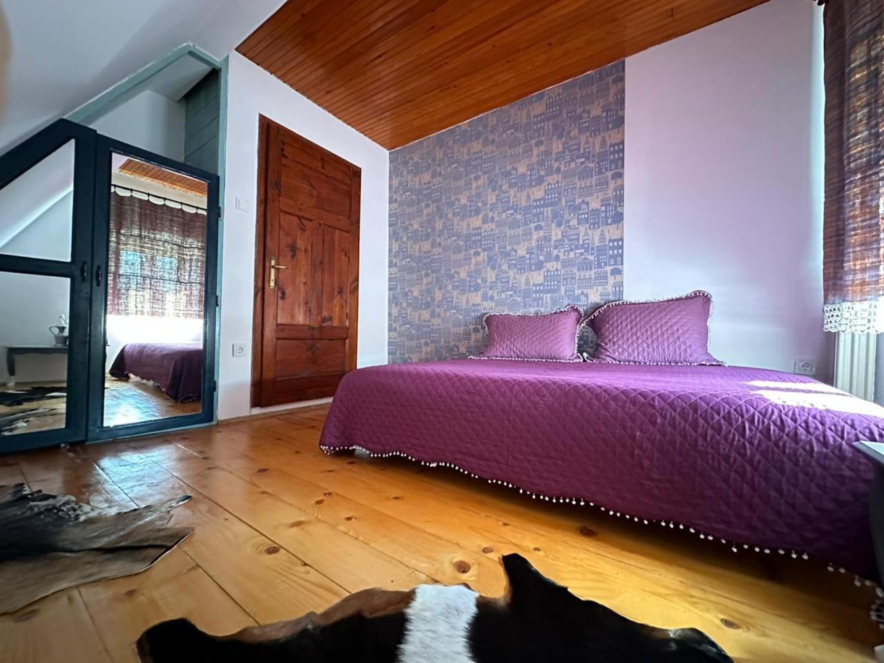 Double Room with Shared Toilet photo 3