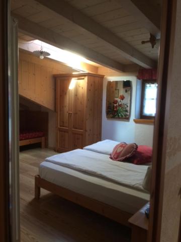 Triple Room with Private Bathroom photo 1