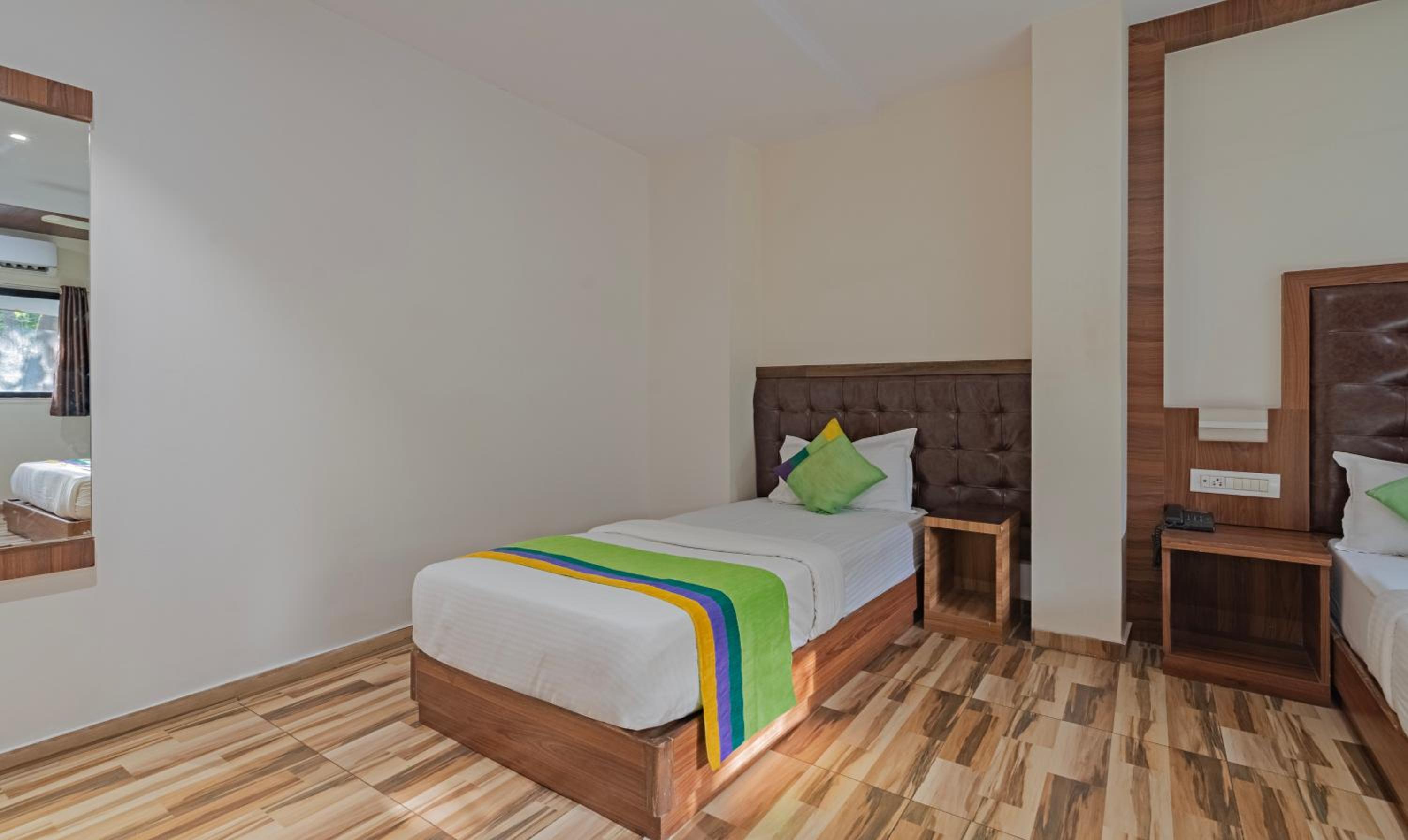 Deluxe Double Room - Photo 5
