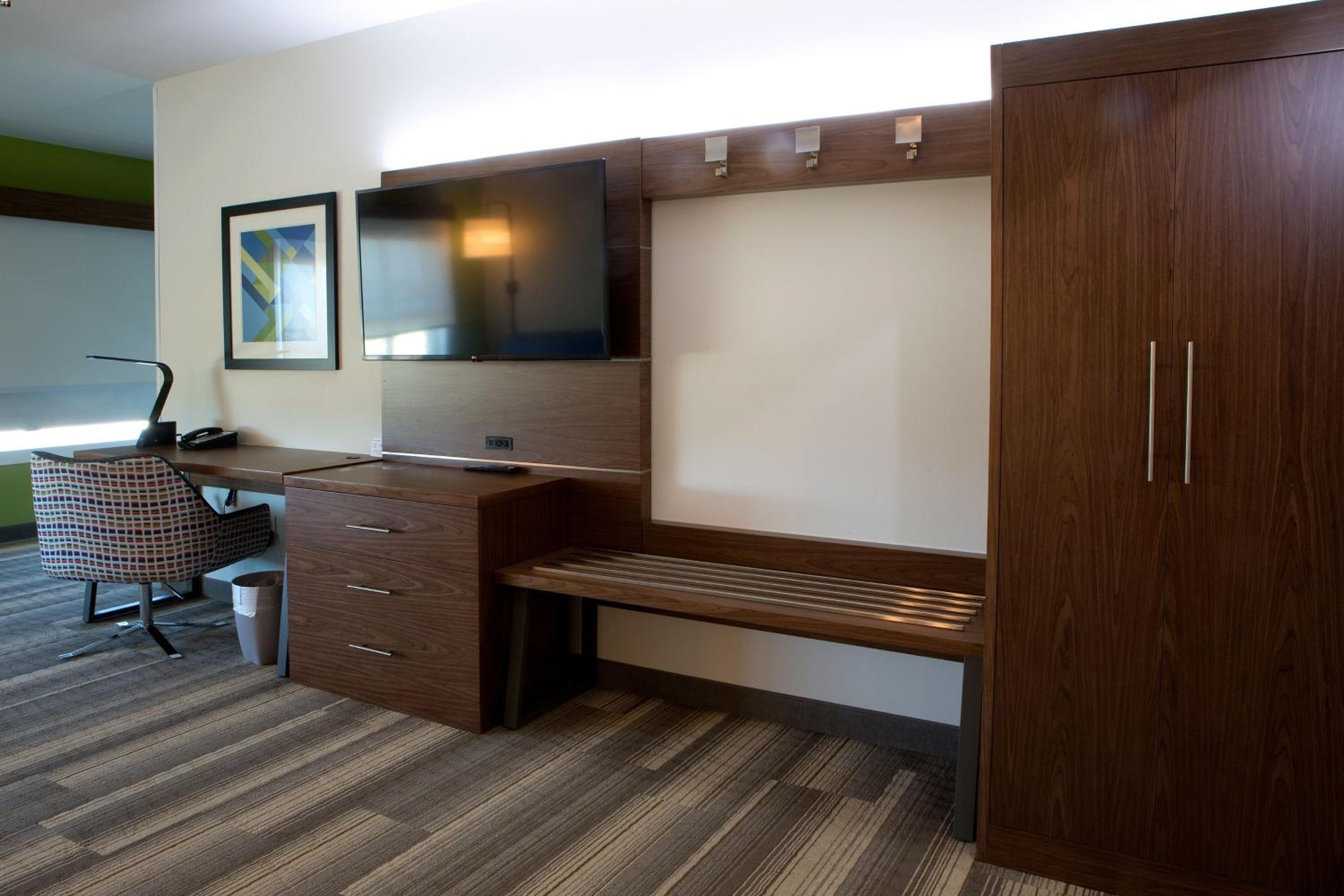 Suite with Two Beds - Non-Smoking - Photo 3