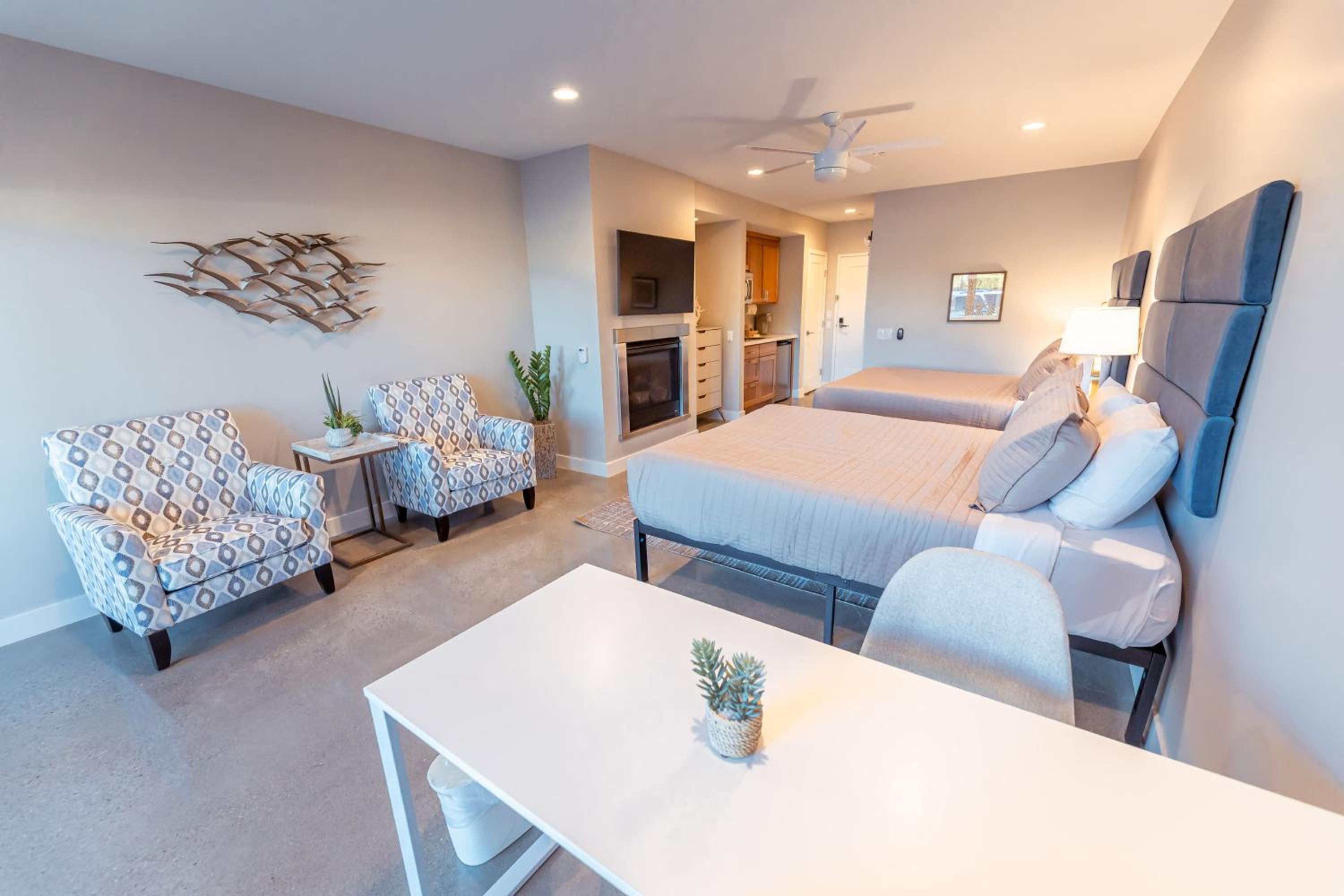 Quadruple Room with Balcony photo 1