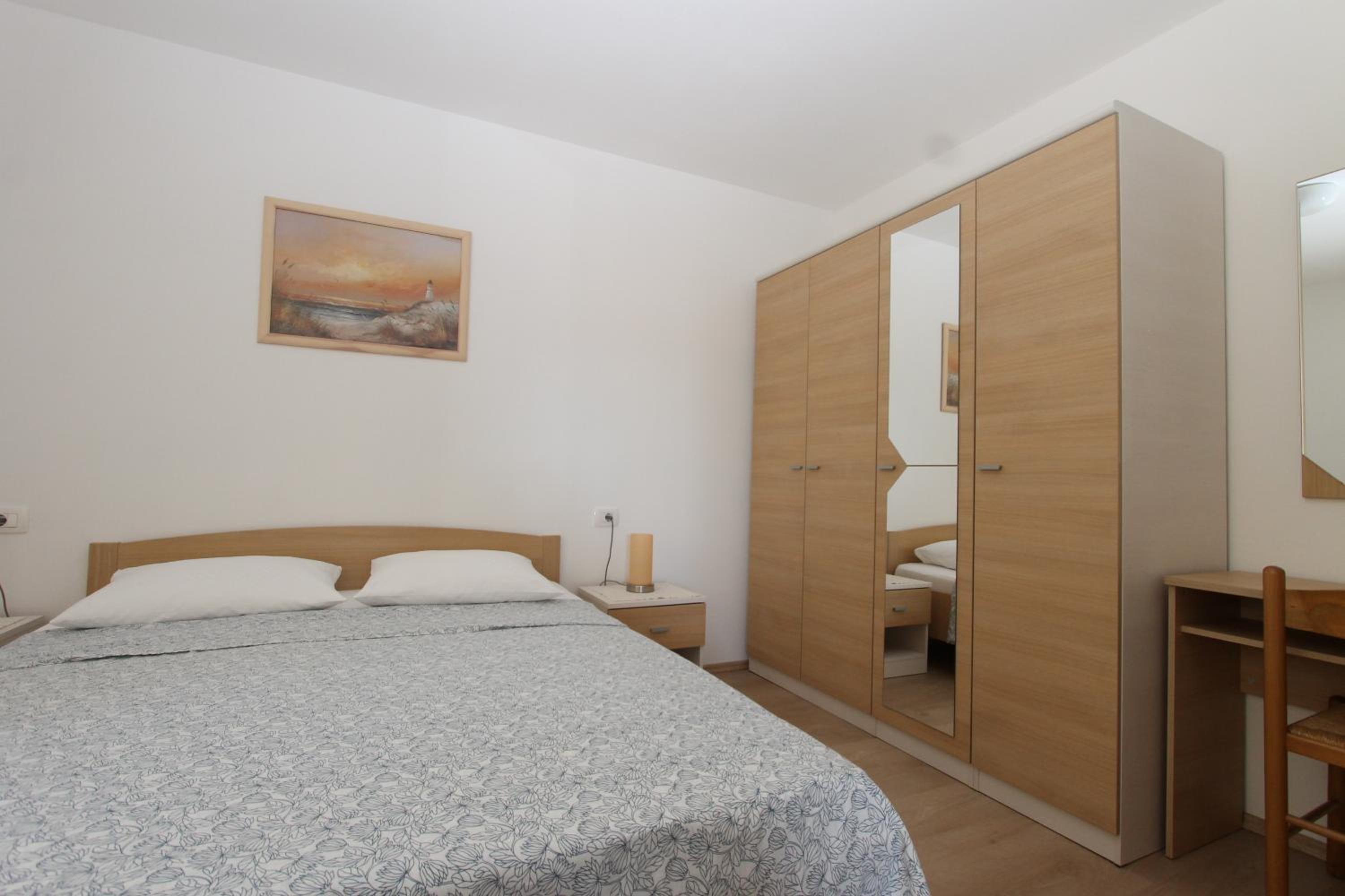 Superior One-Bedroom Apartment with Terrace and Sea View photo 3
